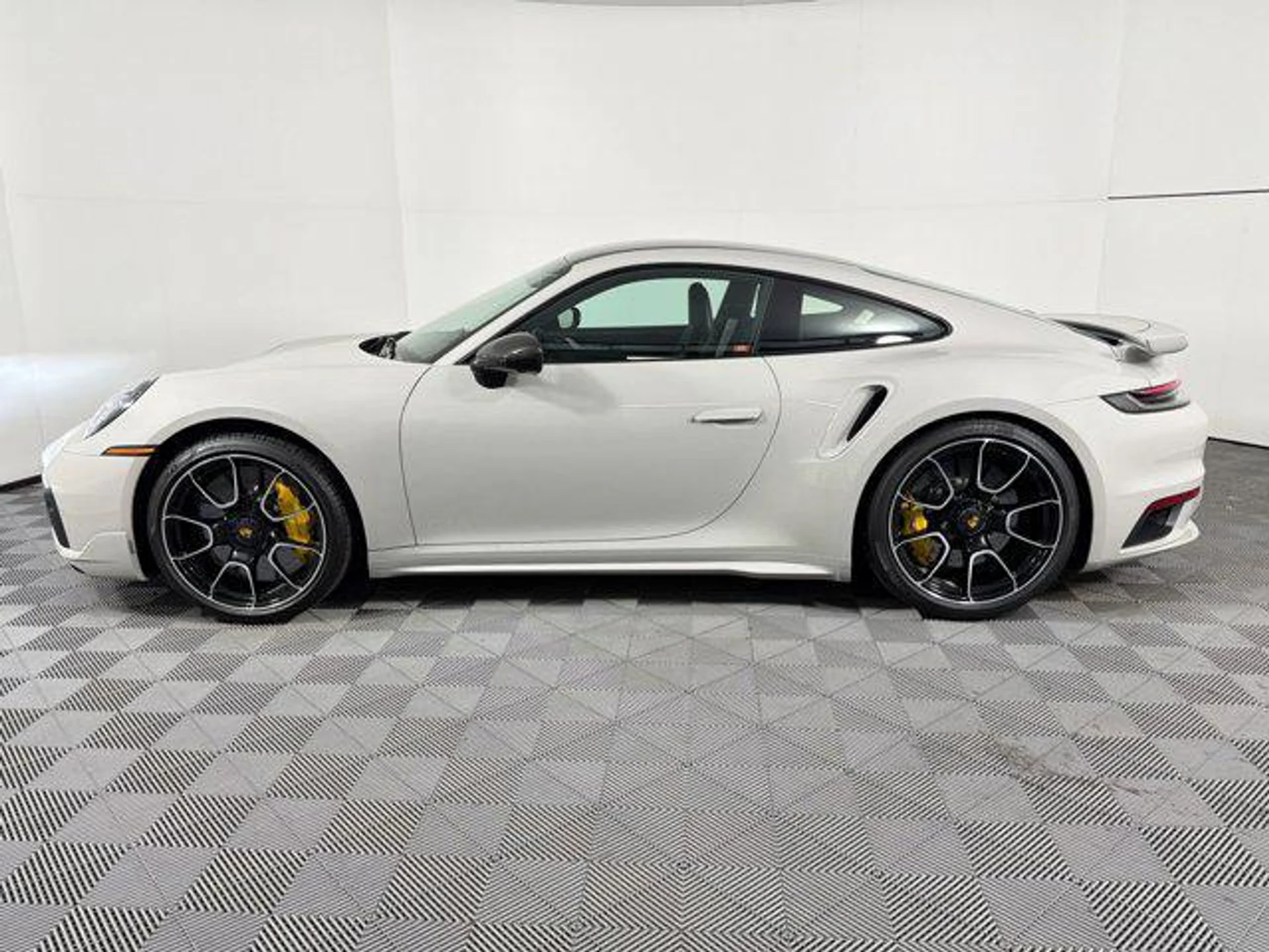 mph001_3552177065_D_Yx_PQK_Sg4_Ir_J_Cd7mp_T_Md_C1uhm38_8525e5bfc7