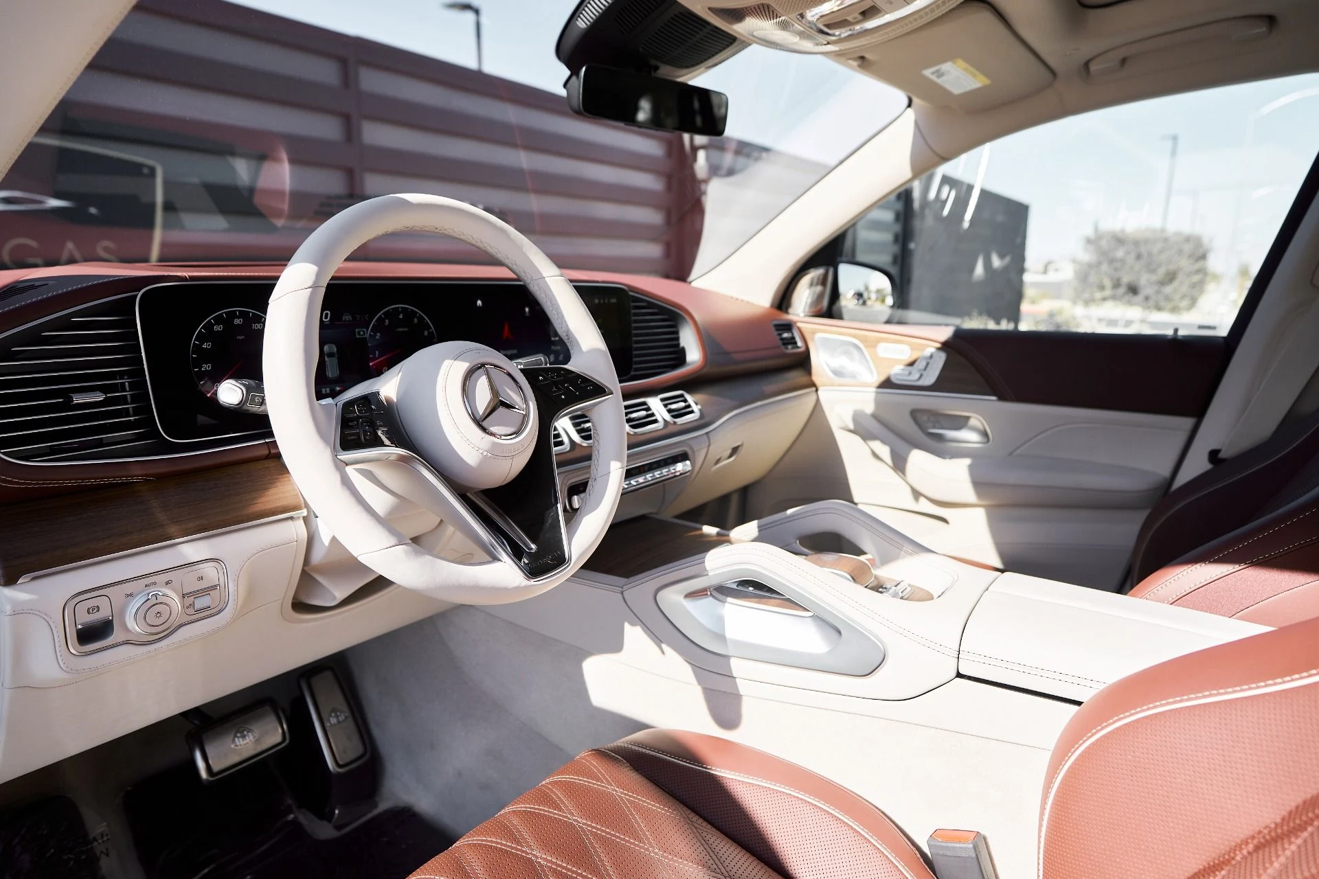 mph001_3569906606_Used_2024_Mercedes_Benz_GLS_Maybach_GLS_600_1762306259_e5a8c93fa6