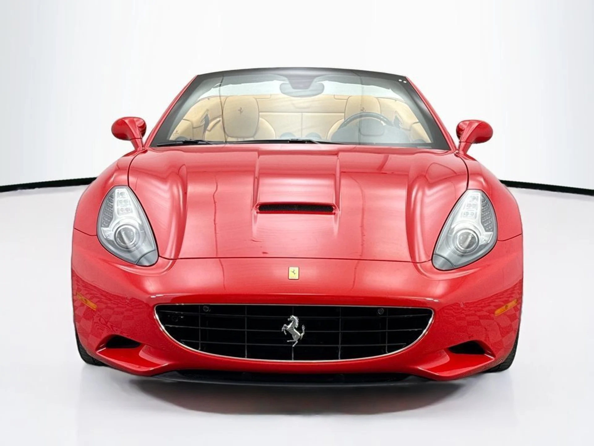 mph001_3579718116_used_2014_ferrari_california_2drconvertible_8119_22996020_2_1024_15ad28f943