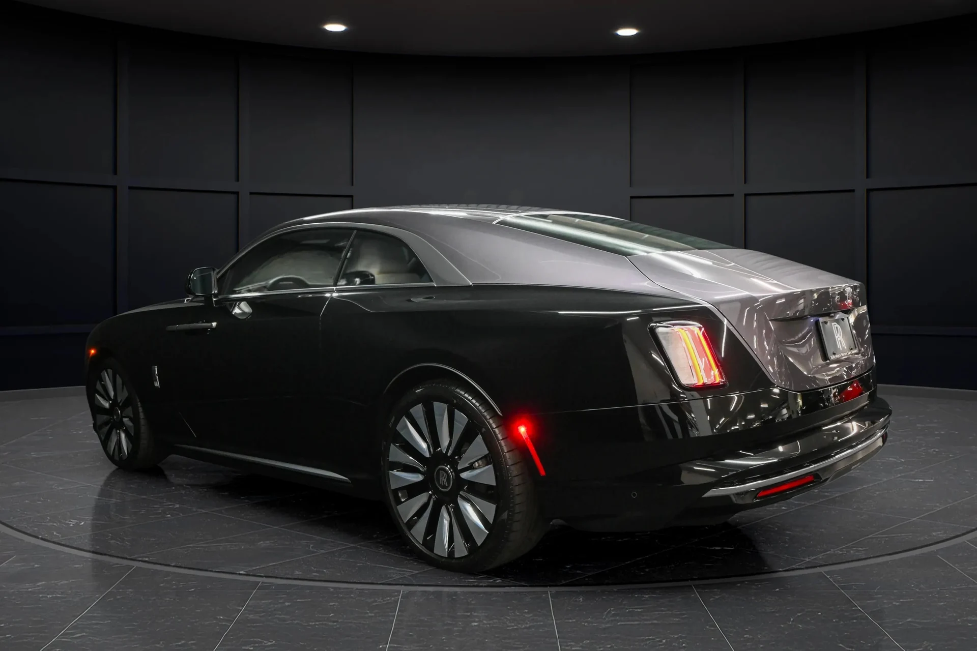 mph001_3586496446_5623410d_1d1b_492e_ad21_44ecb2e1ad14_202520_Rolls_Royce20_Spectre20282503029_39_6a32eefad8