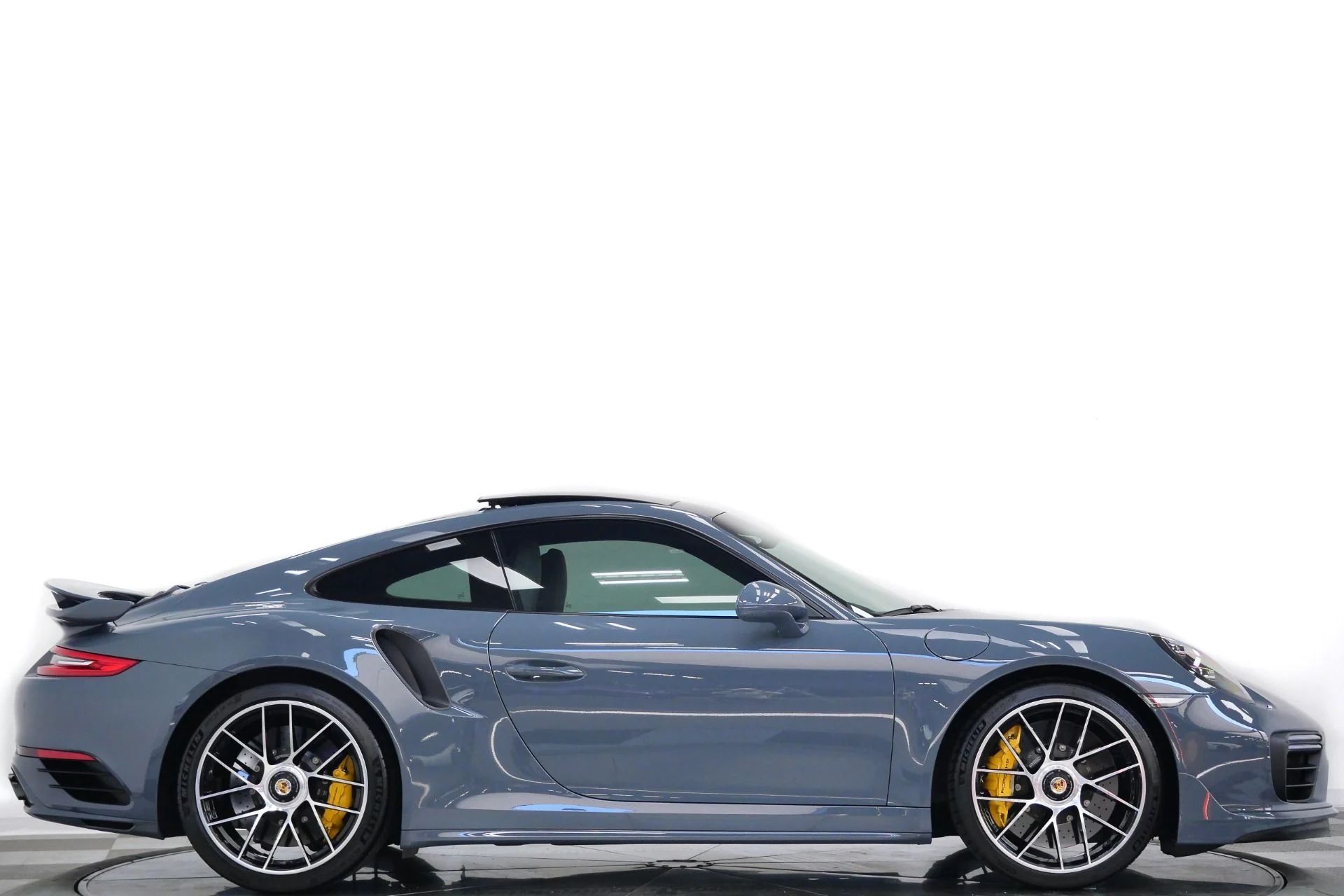 mph001_3586704836_Used_2017_Porsche_911_Turbo_S_Aerokit_Turbo_Burmester_Audio_1781208187_0bc43eb07c