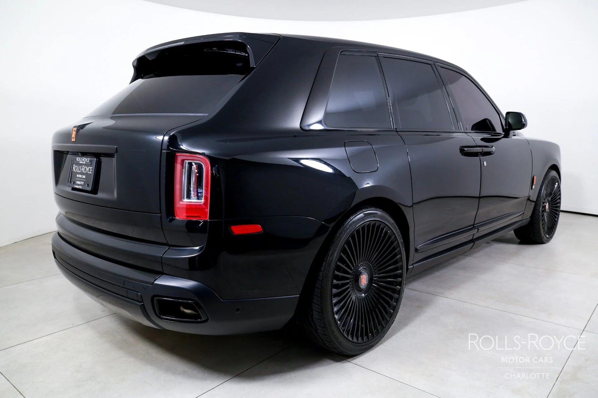 mph001_3587534819_Used_2022_Rolls_Royce_Cullinan_1754340316_c62e814236