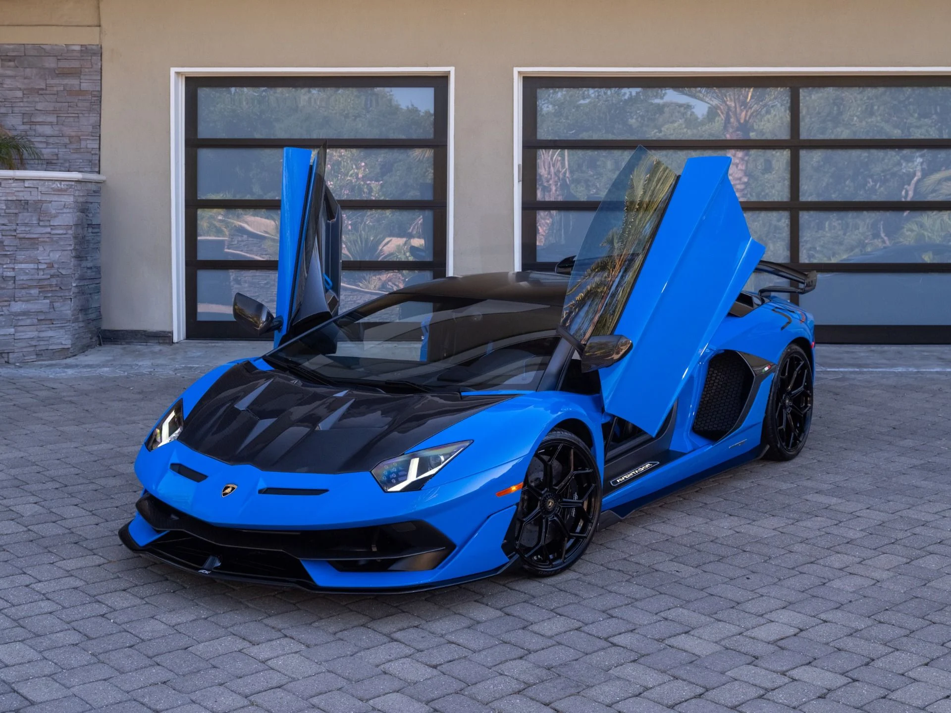 mph001_3590466797_Used_2020_Lamborghini_Aventador_LP_770_4_SVJ_1785437636_7297420046