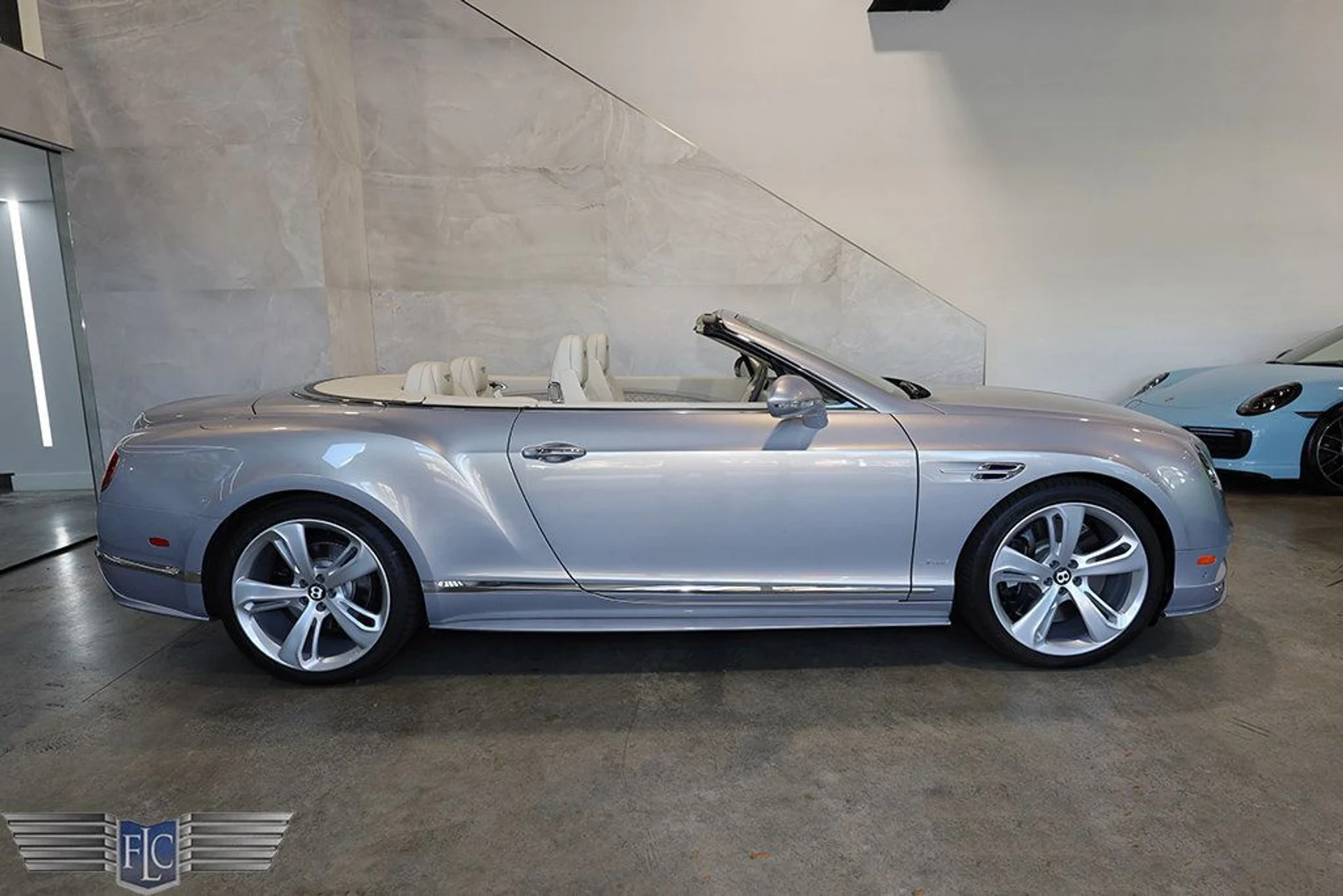 mph001_3600953205_used_2017_bentley_continental_gtspeedconvertible_9689_22985658_2_1024_d60c173826