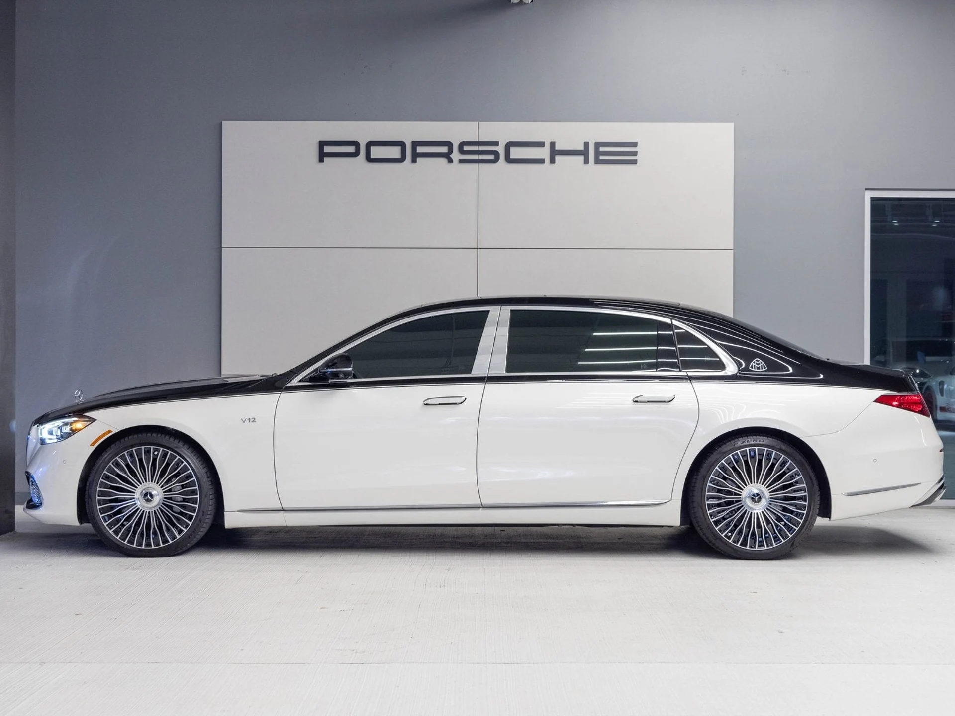 mph001_3606920451_2_9b51273178