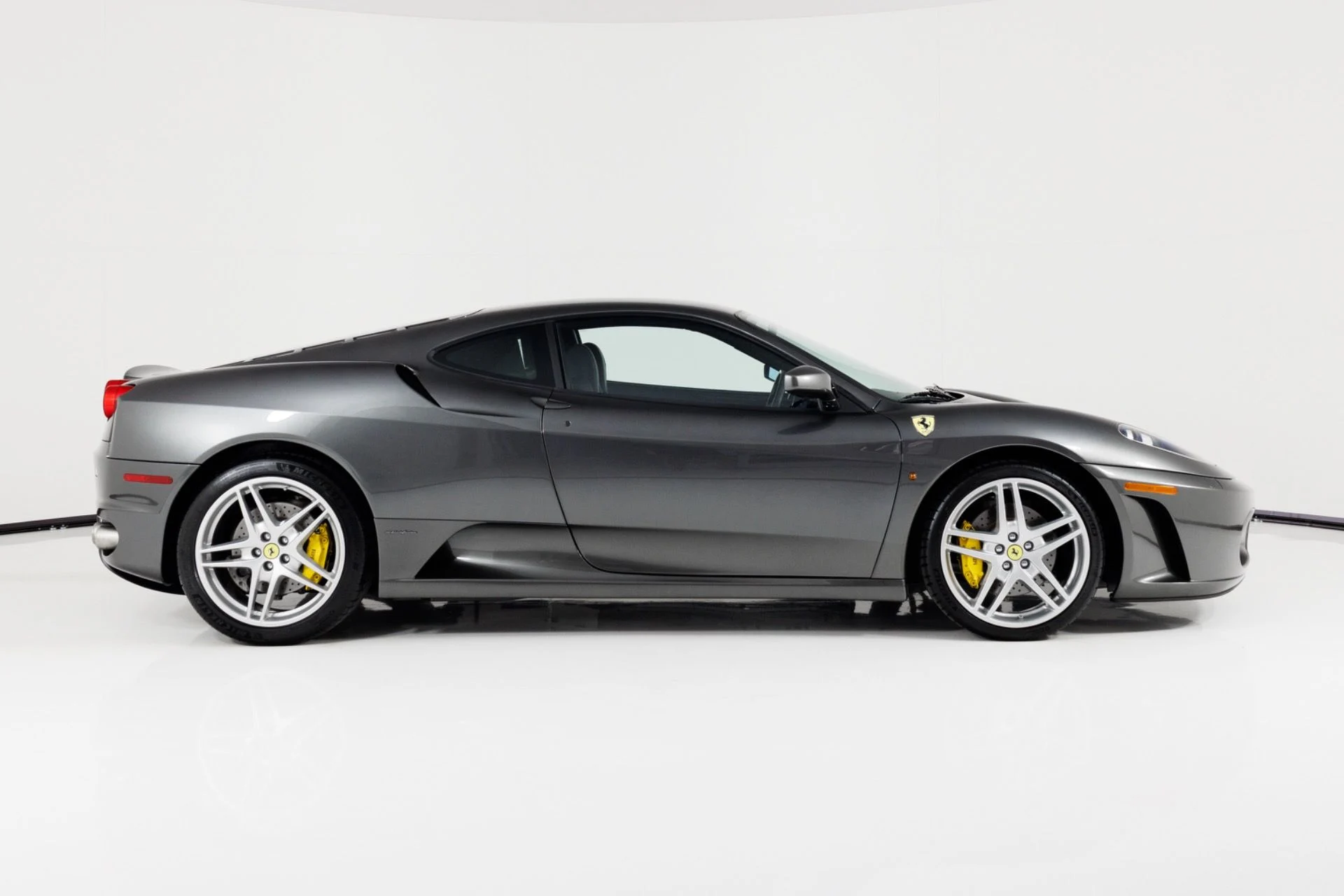 mph001_3609453687_Used_2007_Ferrari_430_F1_1788550016_614f007847