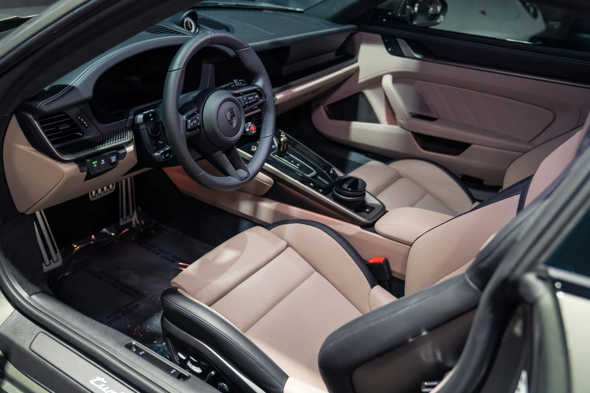 mph001_3614822875_Used_2026_Porsche_911_Turbo_S_Carbon_Interior_Exterior_Pack_1785948414_e444912356