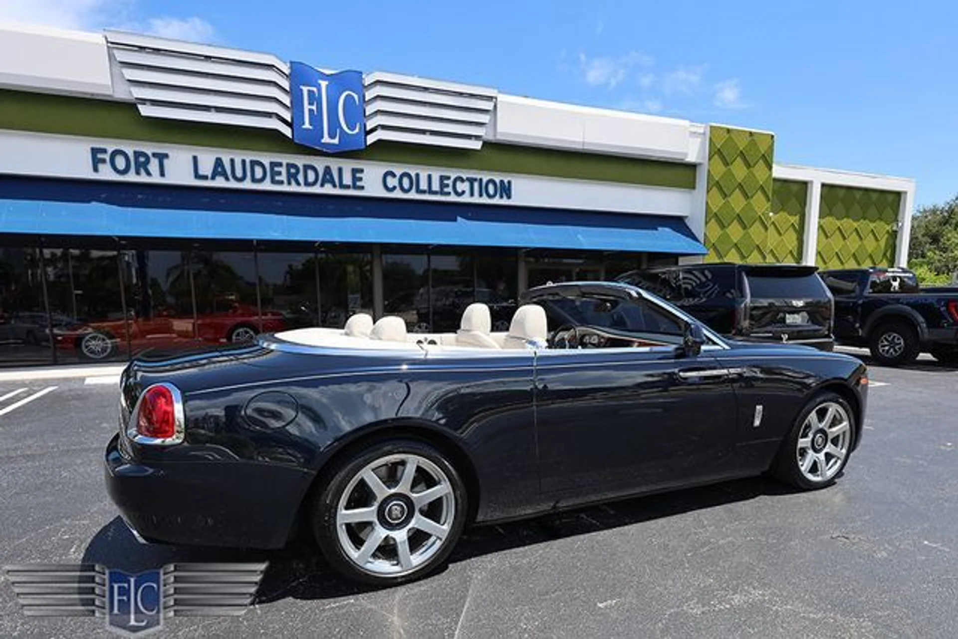mph001_3623208088_used_2016_rolls_royce_dawn_2drconvertible_6305_22995256_6_640_121f44a0bb