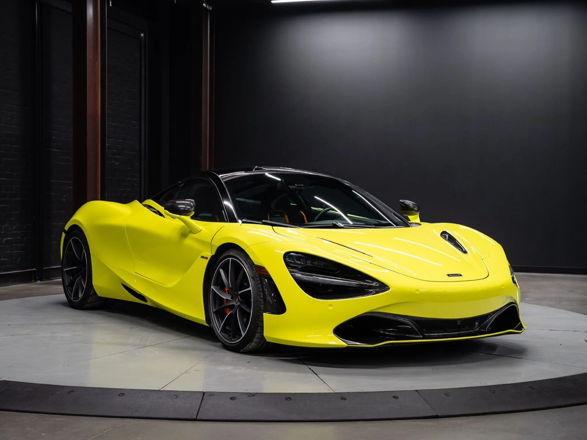 mph001_36282127_mclaren_720s_2018_6274070637