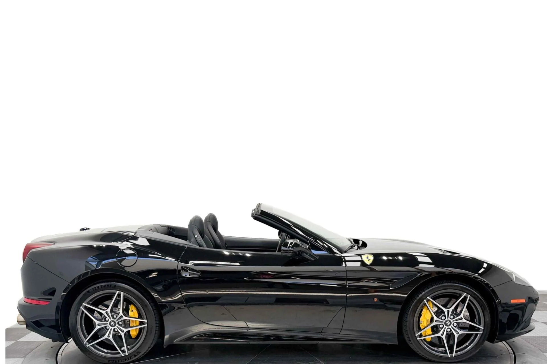mph001_363084899_Used_2016_Ferrari_California_T_Carbon_Fiber_Driving_Zone_Twin_Turbo_Power_1782147387_7eed683014