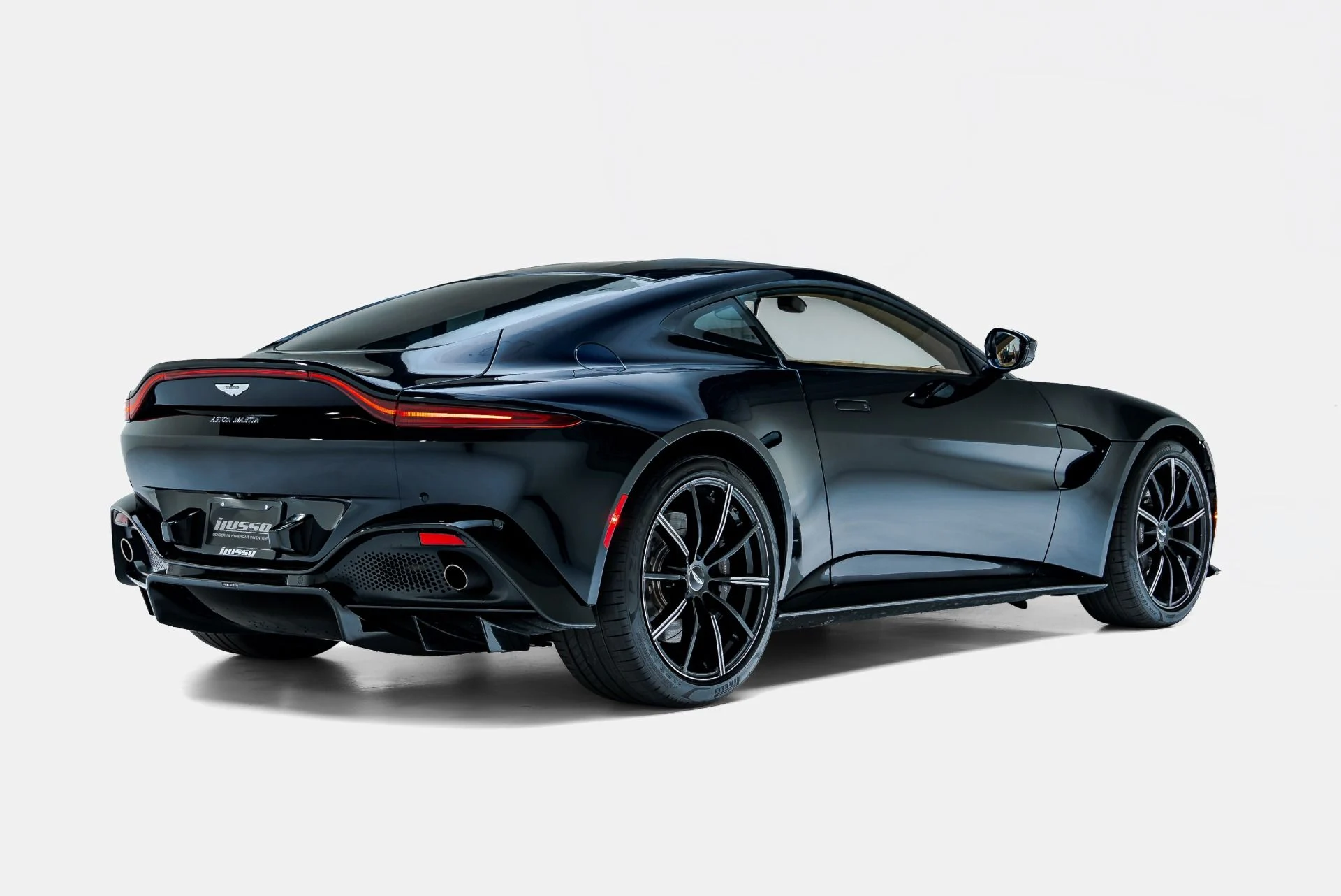 mph001_3636514493_Used_2019_Aston_Martin_Vantage_1793290888_d352b3e0ff