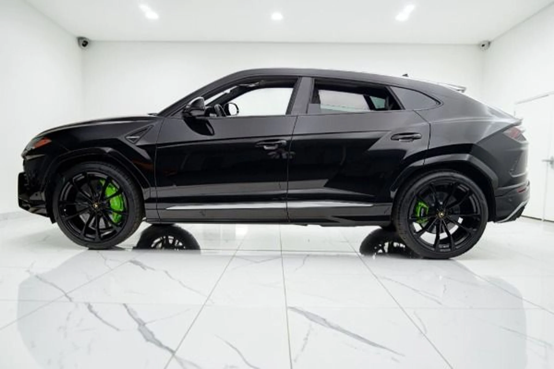mph001_3638044148_Used_2019_Lamborghini_Urus_SELEZIONE_PRE_OWNED_CERTIFIED_ddb35daaca