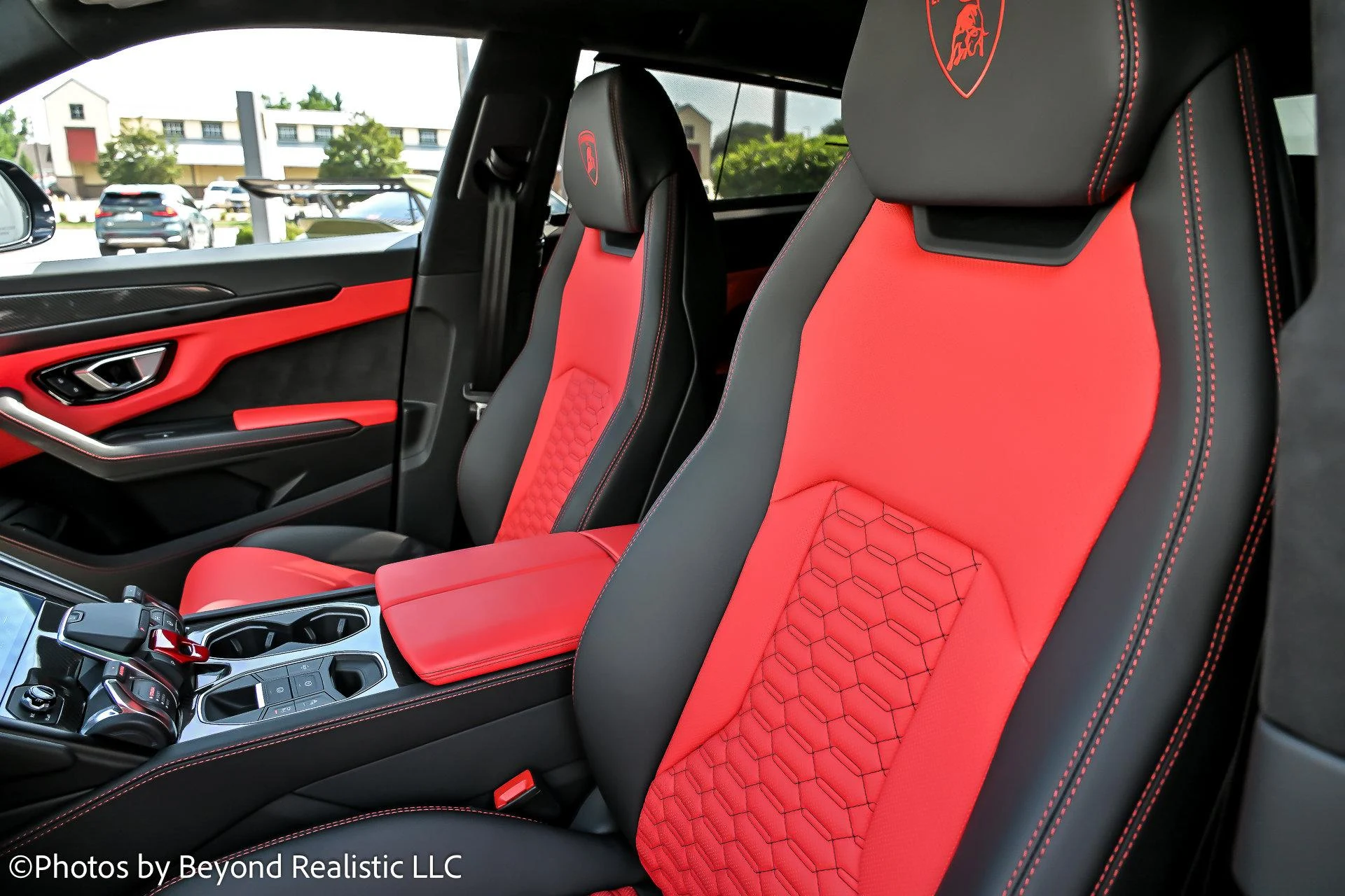 mph001_3641650826_Used_2022_Lamborghini_Urus_1753948900_c8e29c45ab