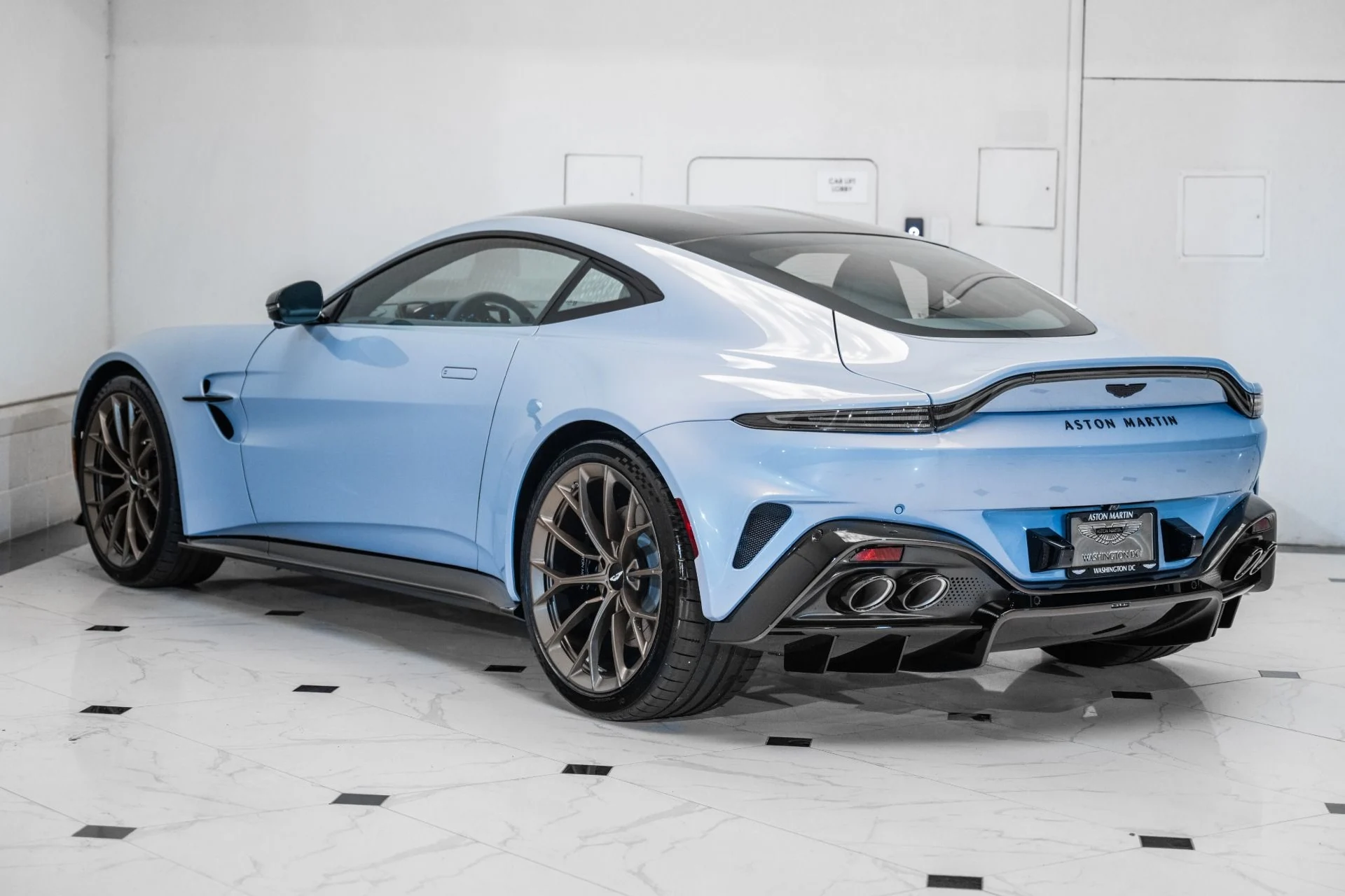 mph001_3644744202_New_2026_ASTON_MARTIN_VANTAGE_1759240597_738efd8d99