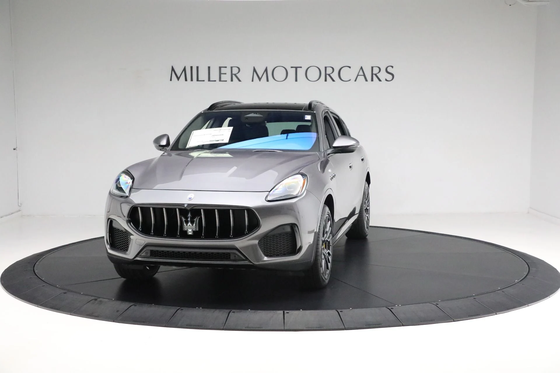 mph001_364779750_New_2024_Maserati_Grecale_GT_3dde7f6c61