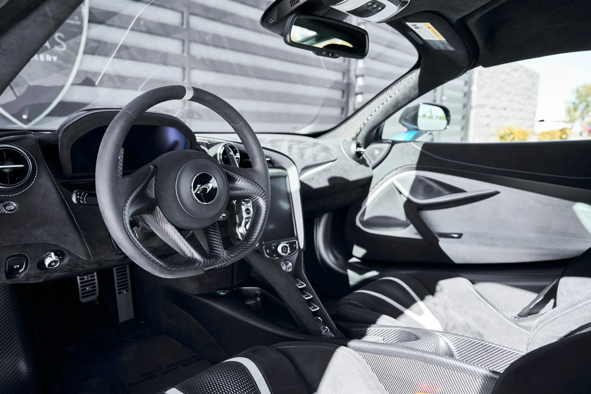 mph001_3651883410_Used_2021_Mc_Laren_765_LT_Base_1772822723_aed52cb941