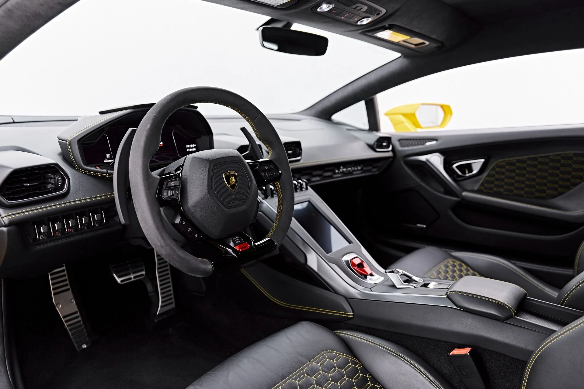 mph001_3665270505_Used_2022_Lamborghini_Huracan_EVO_Base_1787357758_3f122372e4
