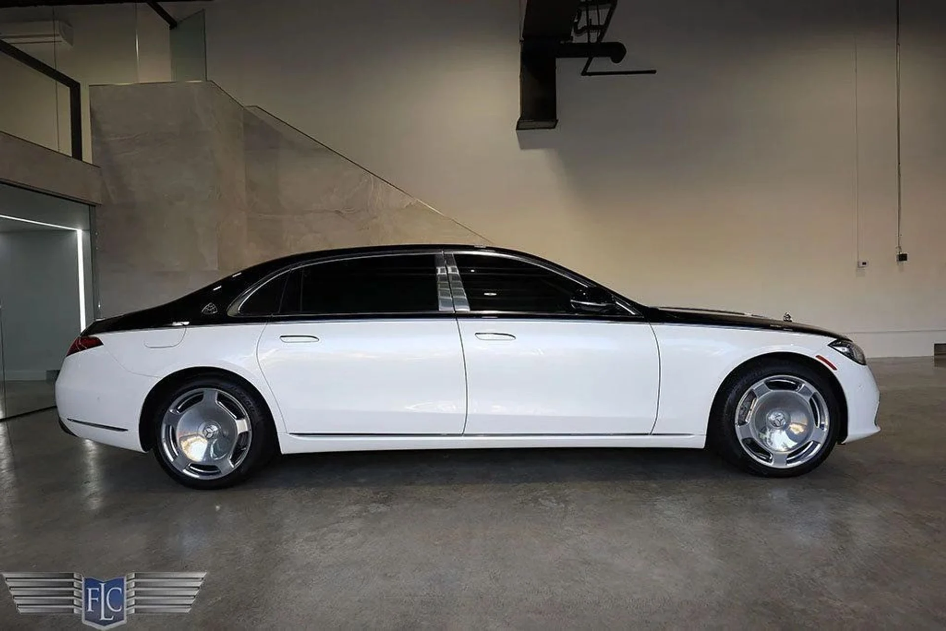 mph001_3667657404_used_2021_mercedes_benz_s_class_maybachs5804matic_6305_23019538_2_1024_5f97b4d95c