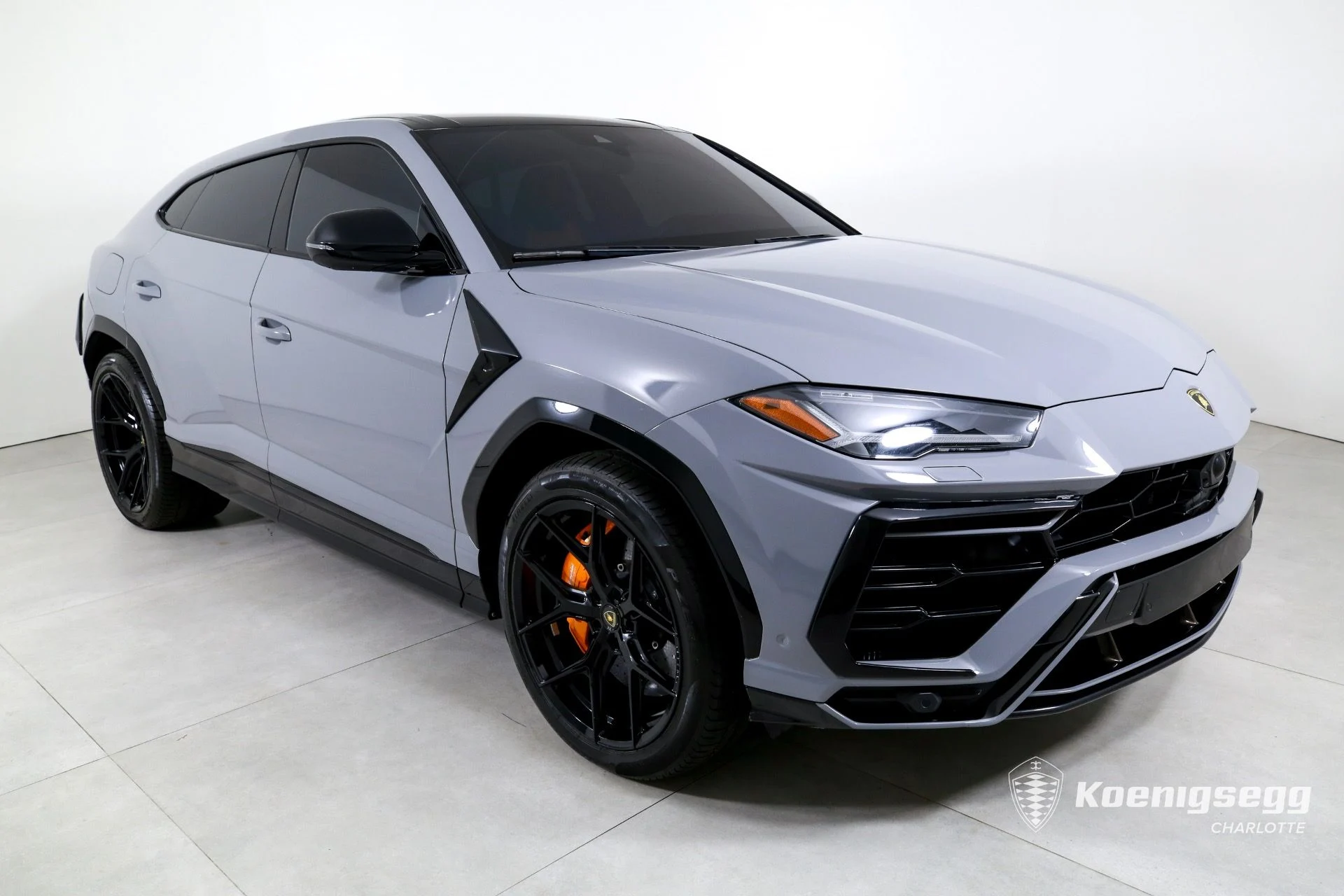 mph001_3676430471_Used_2019_LAMBORGHINI_URUS_1760989648_53621d01e6