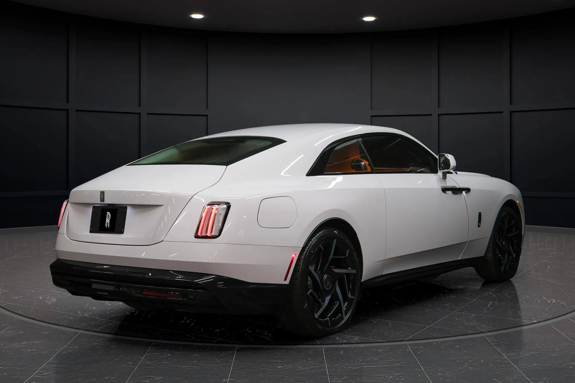 mph001_368335681_c18b3d55_6655_44c8_9ded_bf70c26406a7_202620_Rolls_Royce20_Black20_Badge20_Spectre20282600829_40_3640938be5