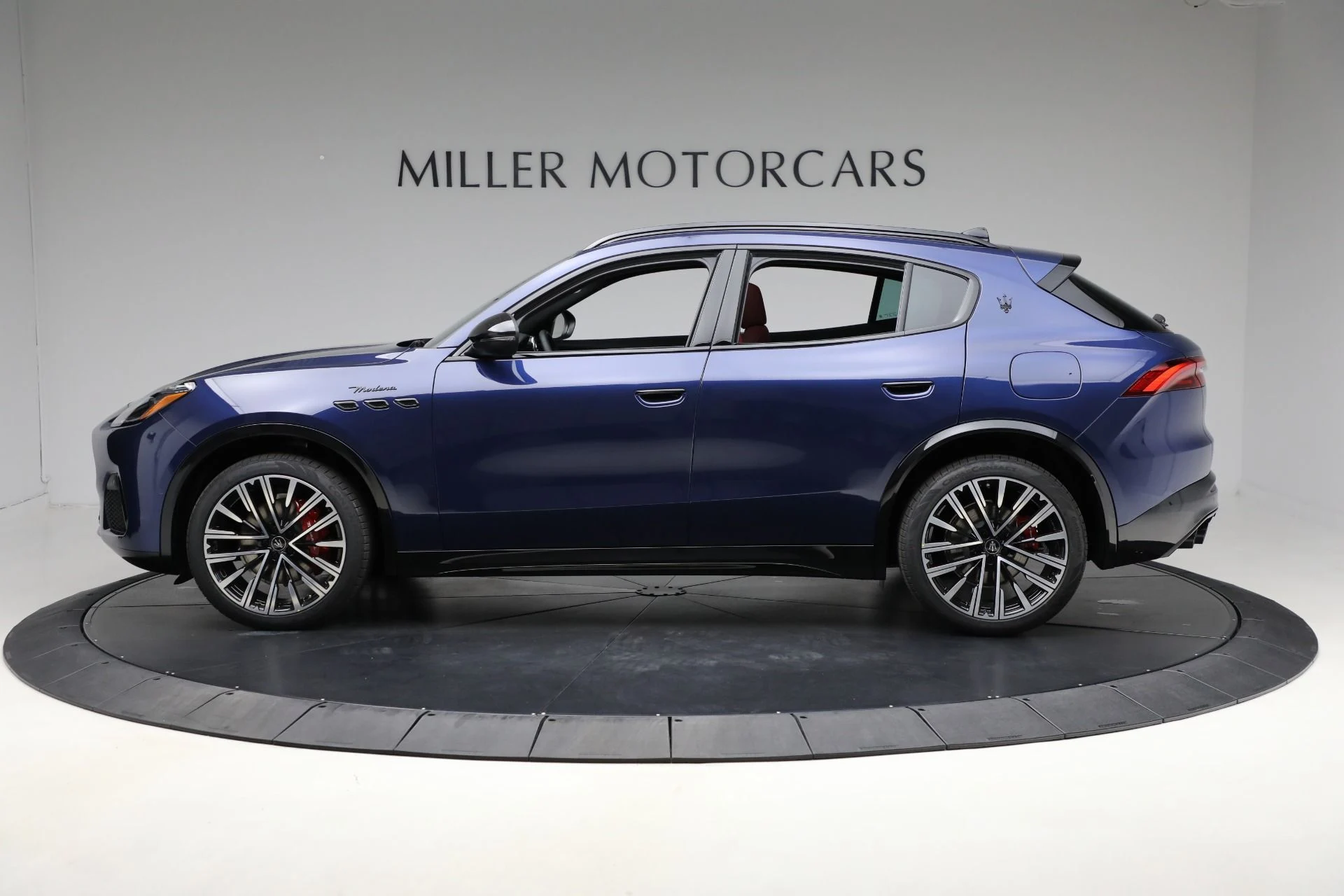 mph001_3687393127_New_2025_Maserati_Grecale_Modena_3fc814cf3f