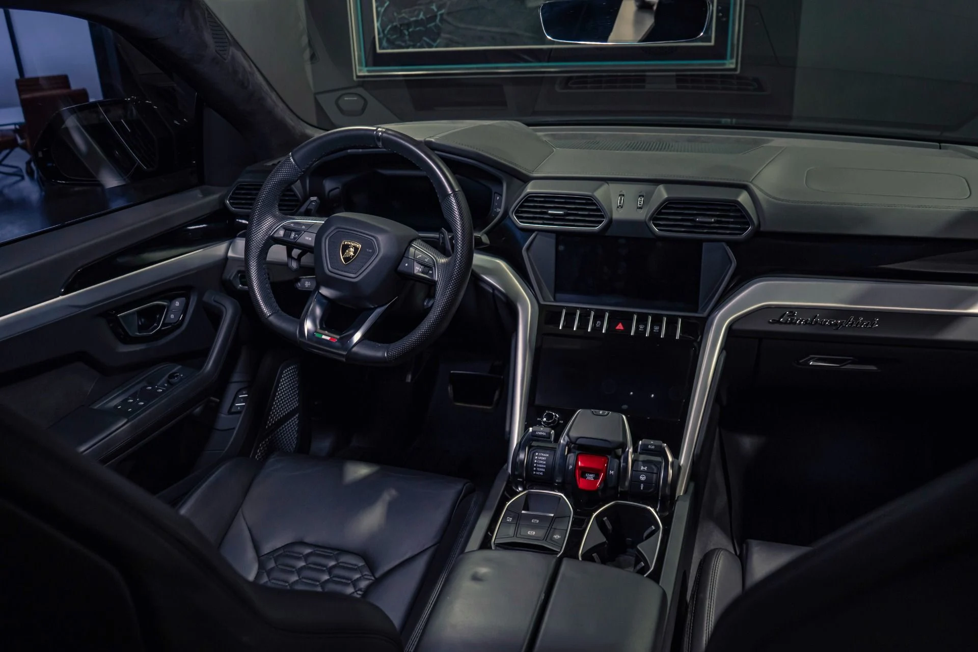 mph001_36955375_Used_2019_Lamborghini_Urus_Full_Stealth_PPF_w_Bang_Olufsen_Advanced_Sound_1775662656_fb1125be81