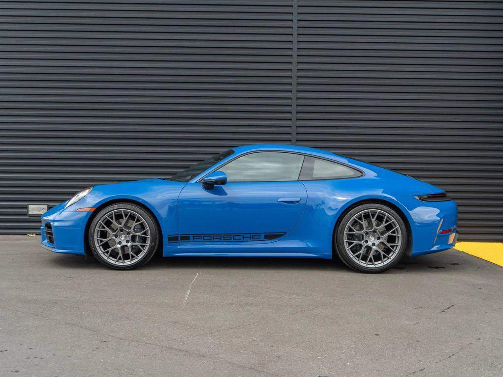 mph001_3701998024_S_t_G7_Ynpb_Xjh_S_He_M1_V5_Q6yi9k_KE_06ccf8c0aa