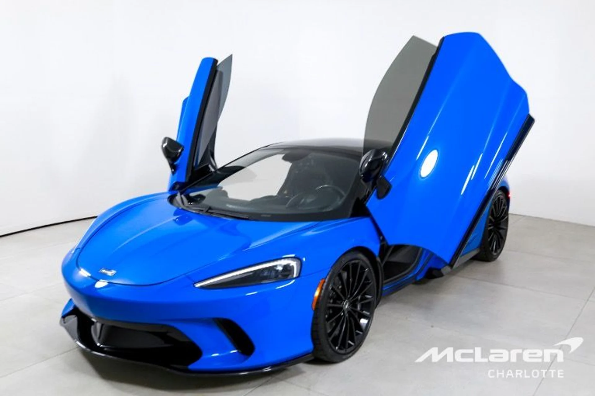 mph001_3702060391_Used_2020_Mc_Laren_GT_5d307f86f1