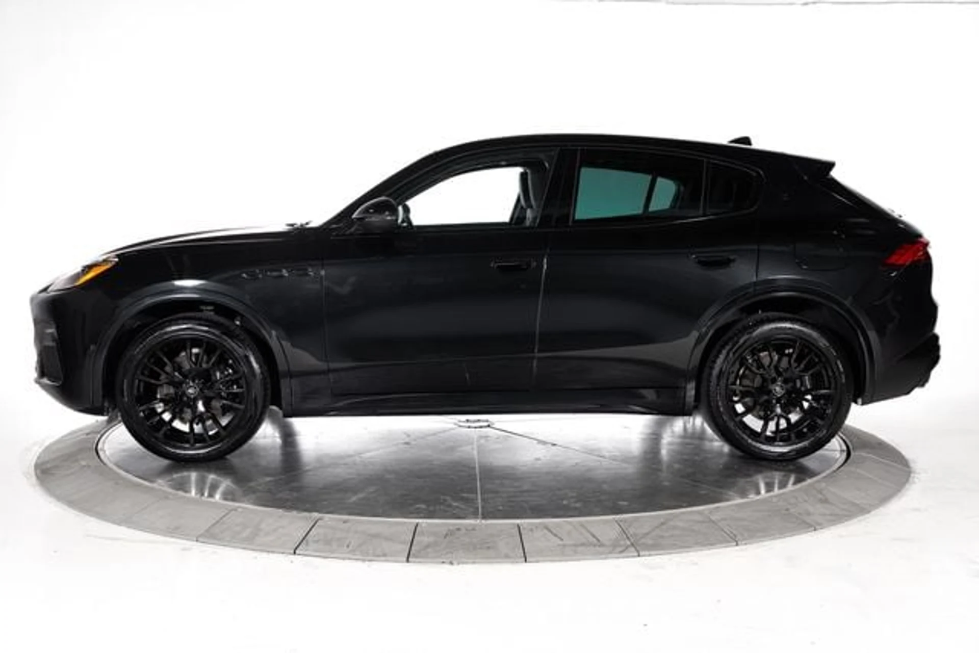 mph001_3710847455_83b65806996360cff8244e66d10b972ax_862de09426