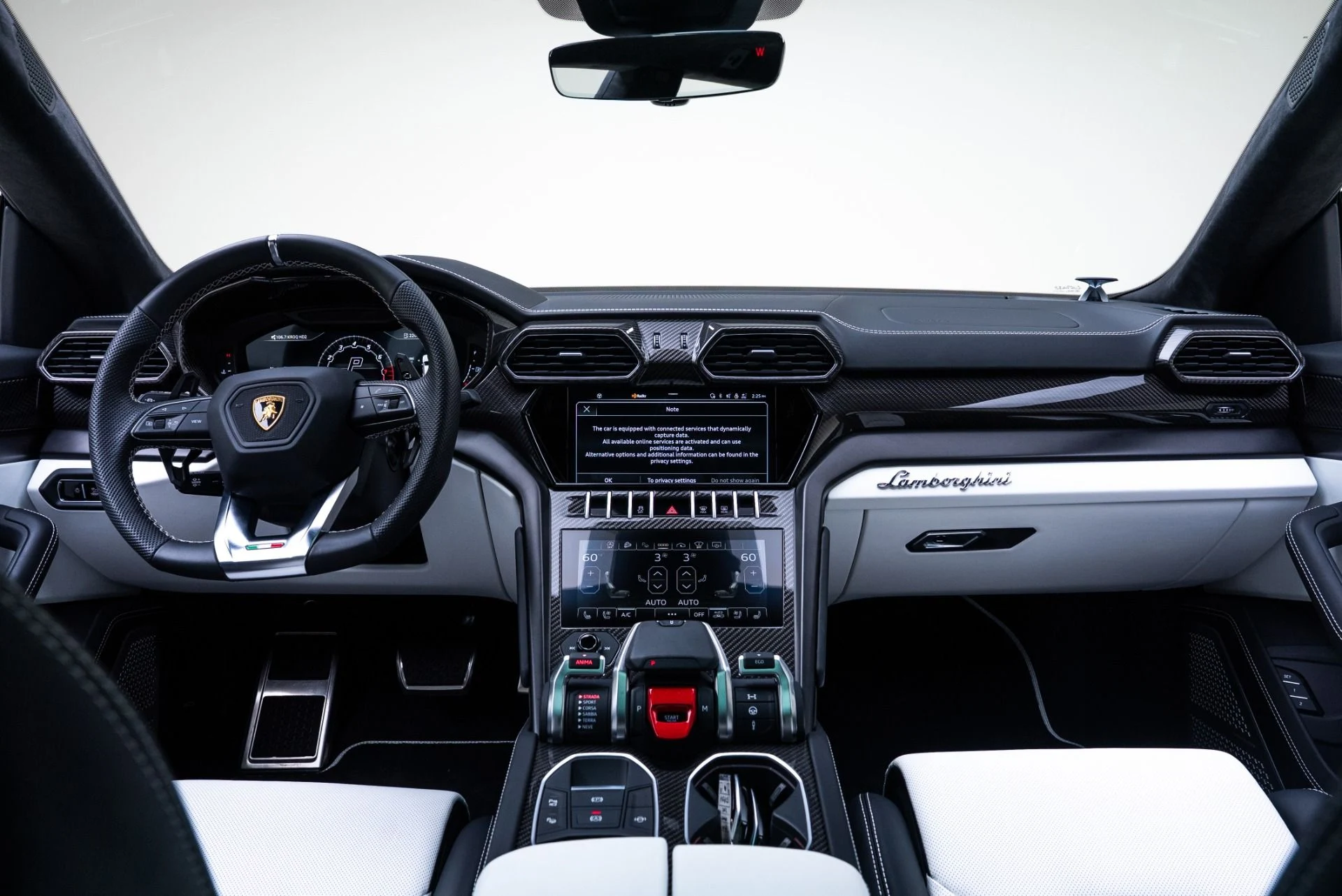 mph001_3716652265_Used_2022_Lamborghini_Urus_1775598124_ee127fcbfc