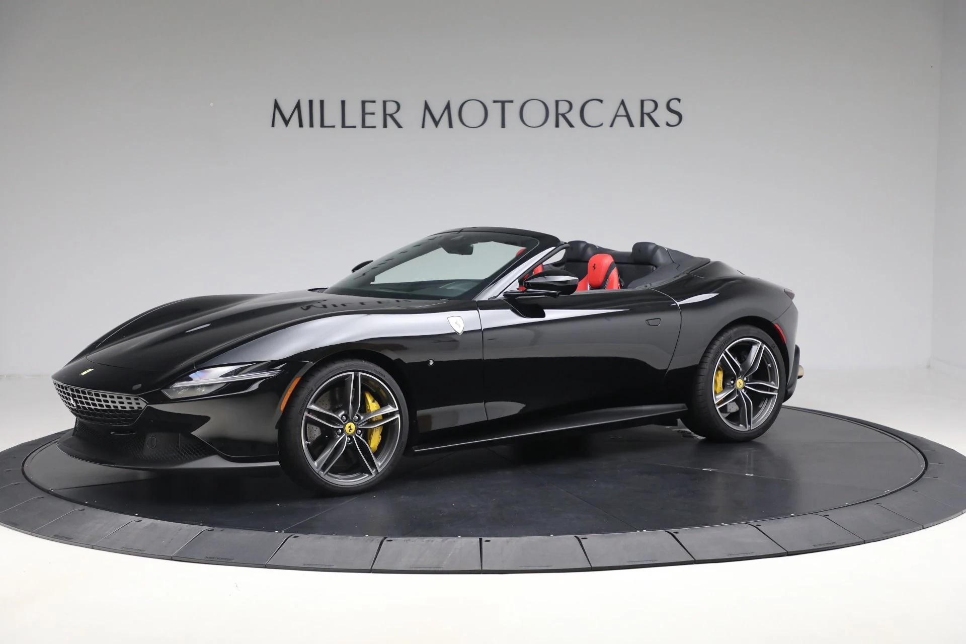 mph001_3719214567_Used_2024_Ferrari_Roma_Spider_1759961484_90ad566253