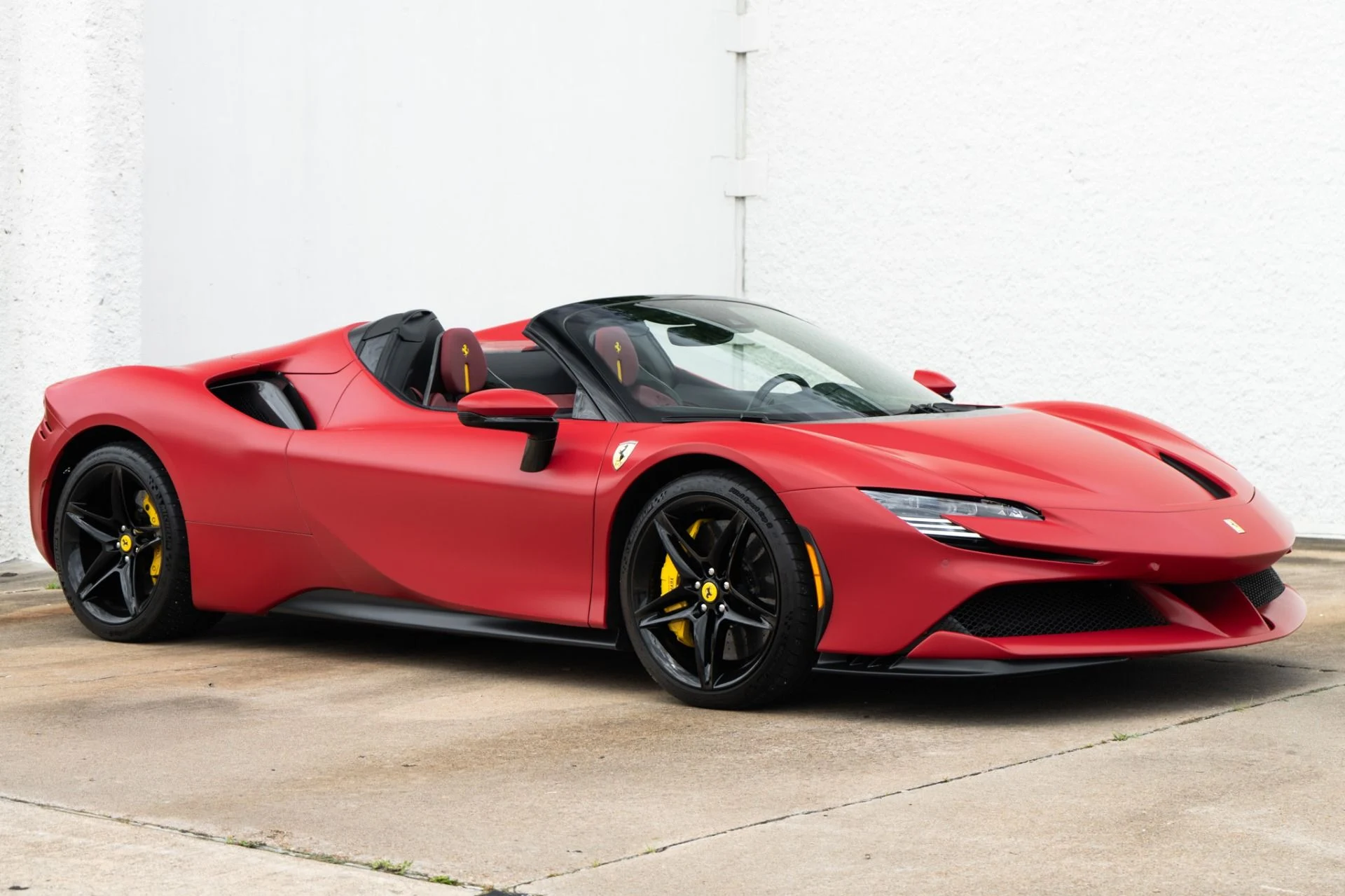 mph001_3720436724_Used_2023_Ferrari_SF_90_Spider_1780939238_bb8b9ad8ad