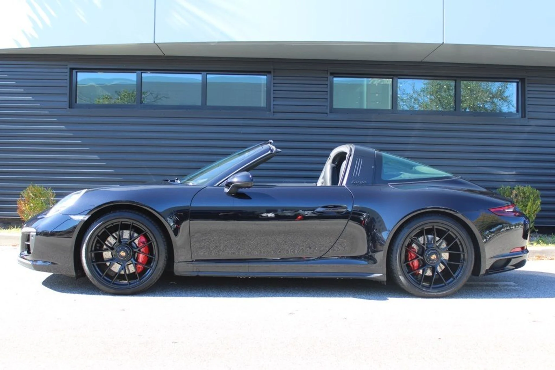 mph001_3723944961_406e215cfbee890f02673d19b0033d54_9769882042