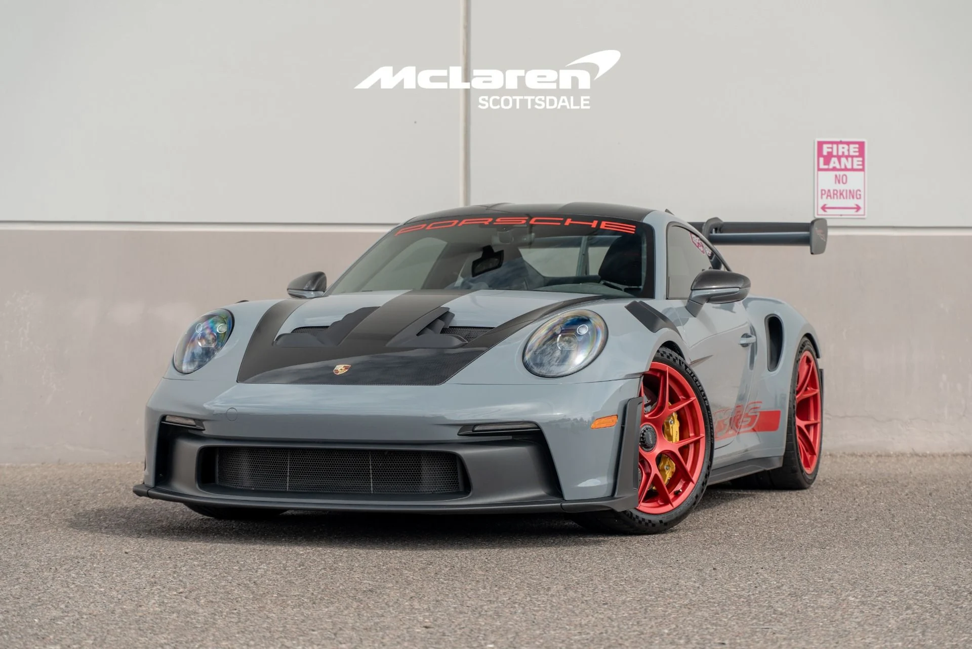 mph001_3736563859_Used_2024_PORSCHE_911_1790352969_a49038919f