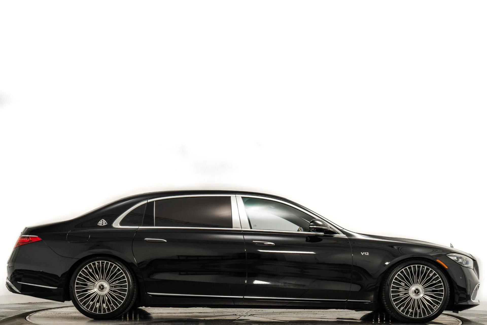 mph001_3739702421_Used_2023_Mercedes_Benz_Mercedes_Maybach_S_680_1759872564_30be4b5435