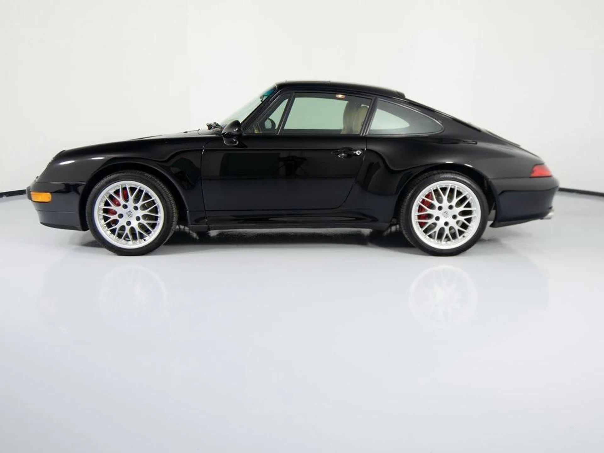 mph001_3742422610_C8_Vk_Dh5x_B23fzb3_Sr_A_Kw_U_Pnn_Ung_52b3ed698a