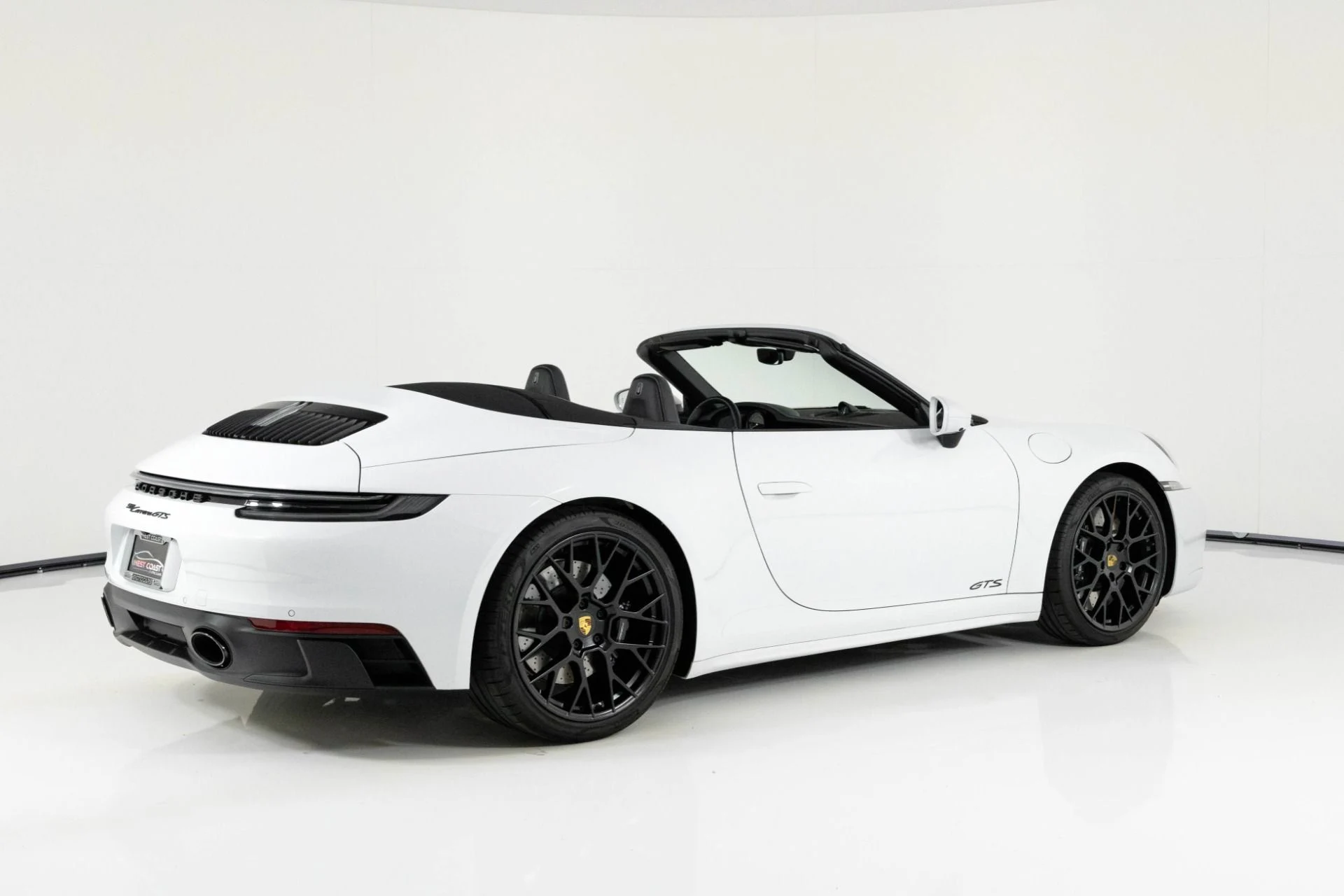 mph001_3752901071_Used_2023_Porsche_911_Carrera_GTS_1763671015_98e0ead796