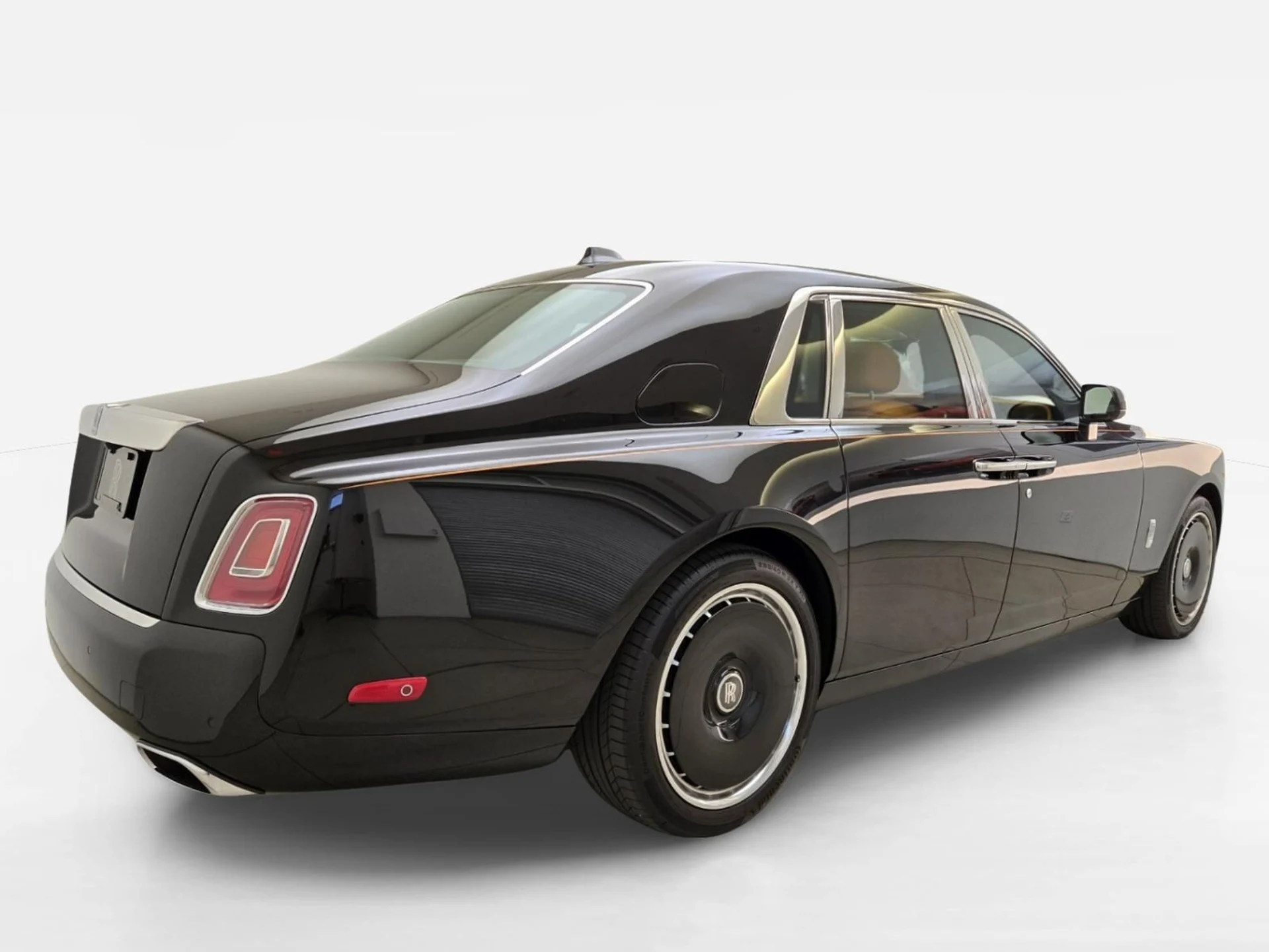 mph001_3759152858_New_2027_Rolls_Royce_Phantom_1793078060_b062fad9f7