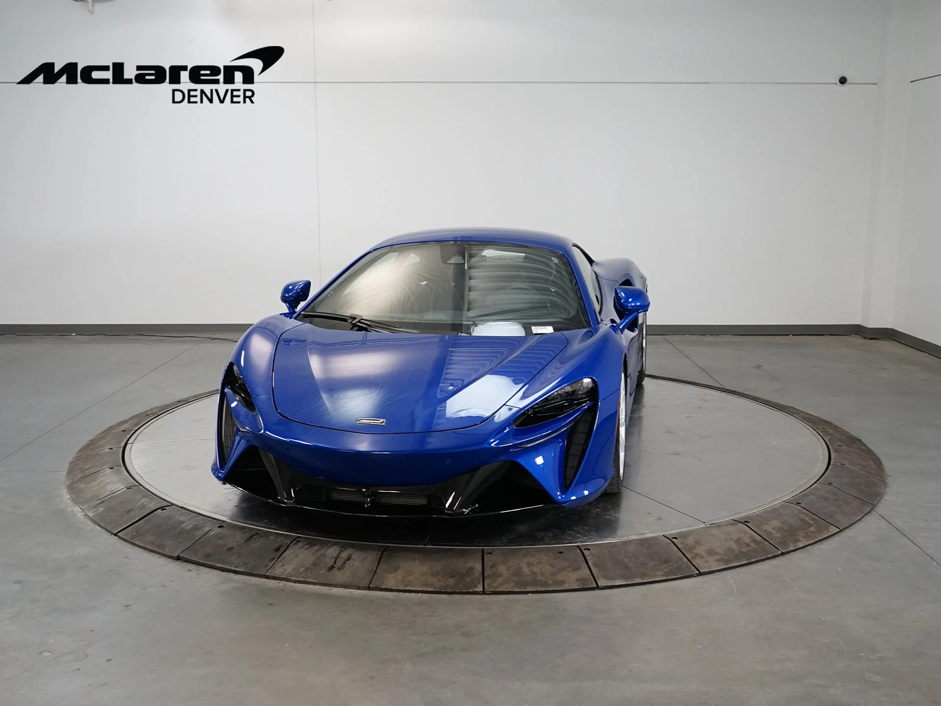 mph001_3759627689_ef59f3e035b27b580a92d4c11ca701dax_bdba9d5325