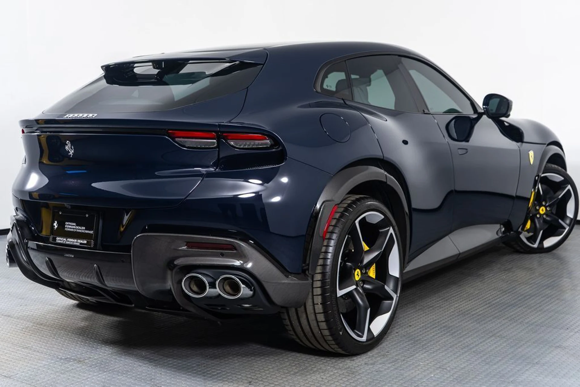 mph001_3764454301_2_25998339_69430e4661ea4_ab60788587