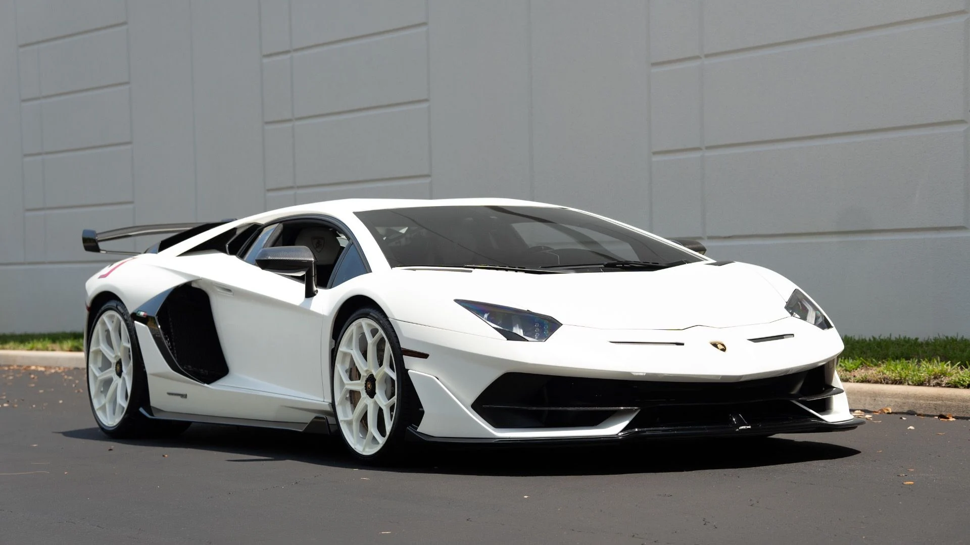 mph001_3781246878_Used_2019_Lamborghini_Aventador_LP_770_4_SVJ_1754340799_d5c3f5ab6d