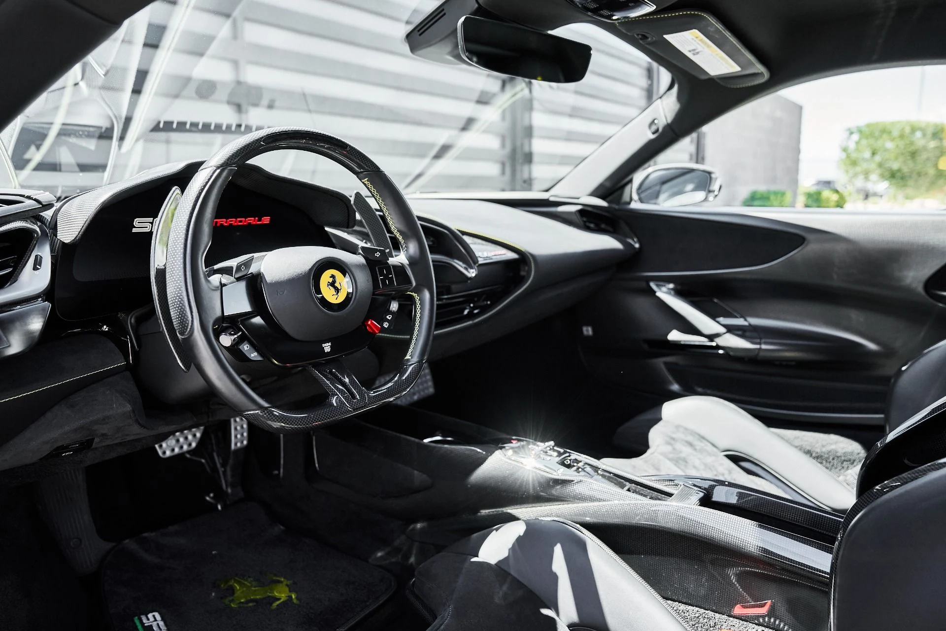 mph001_3783038040_Used_2021_Ferrari_SF_90_Stradale_Base_1781822309_ac136770b9