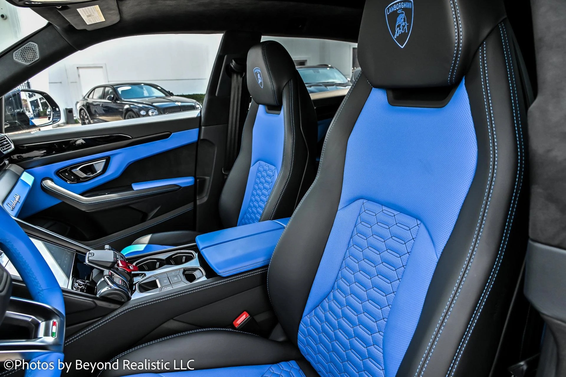 mph001_3785031032_Used_2022_Lamborghini_Urus_1754726478_aa6f16f243