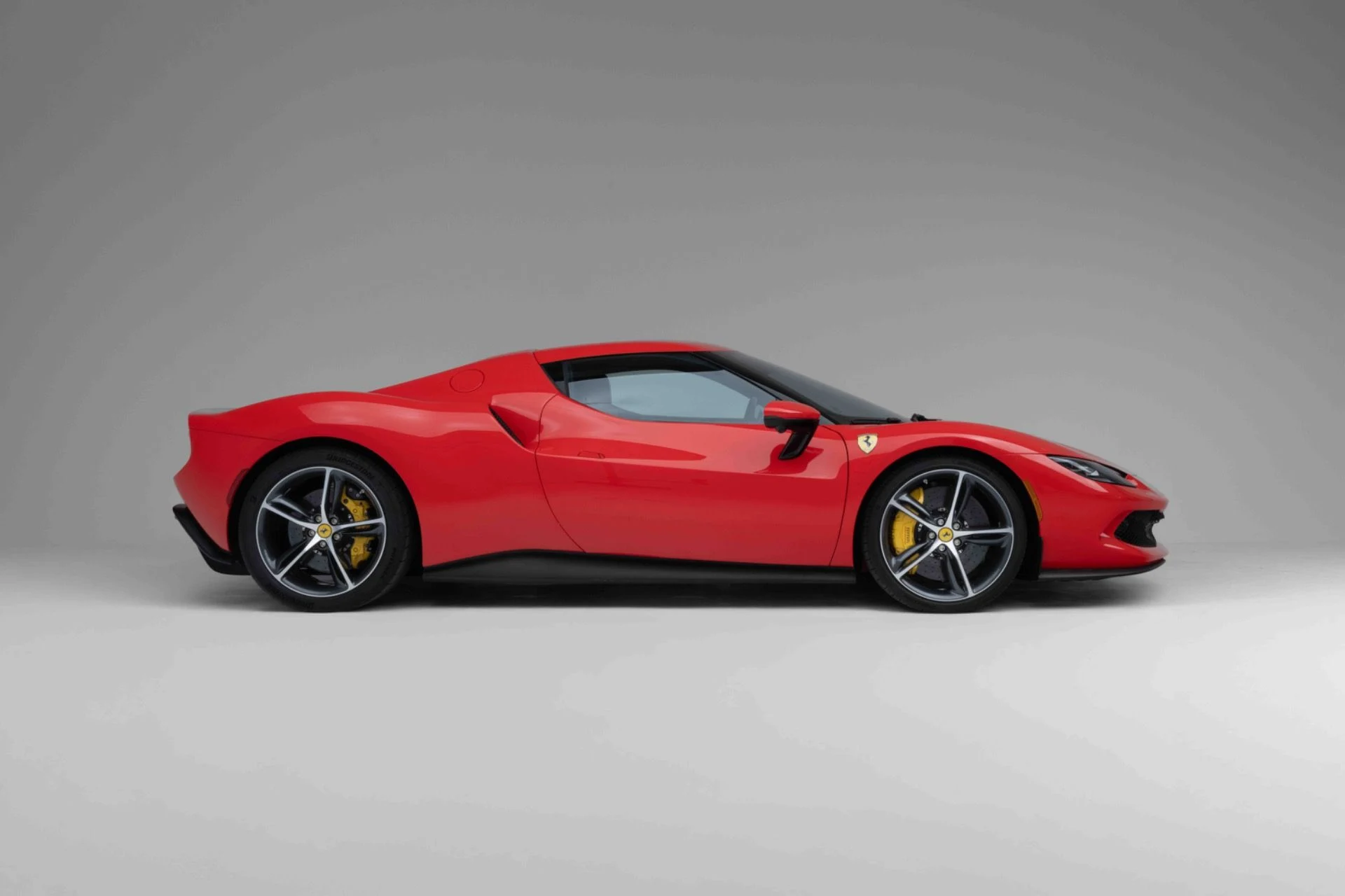 mph001_3785759564_Used_2025_Ferrari_296_GTB_1774025089_263454be4a