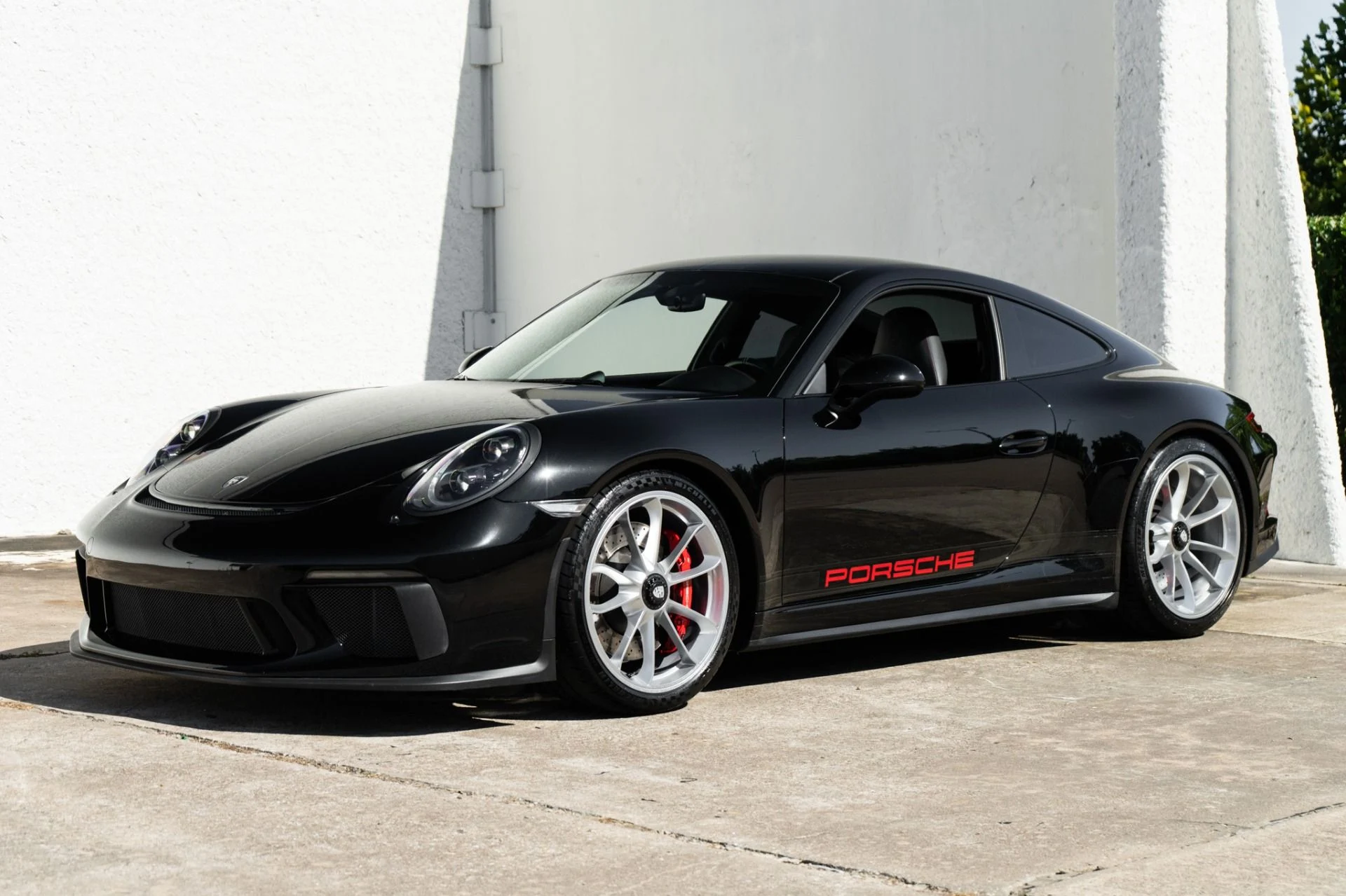 mph001_3794436313_Used_2018_Porsche_911_GT_3_Touring_1787008436_ae38d52bdb