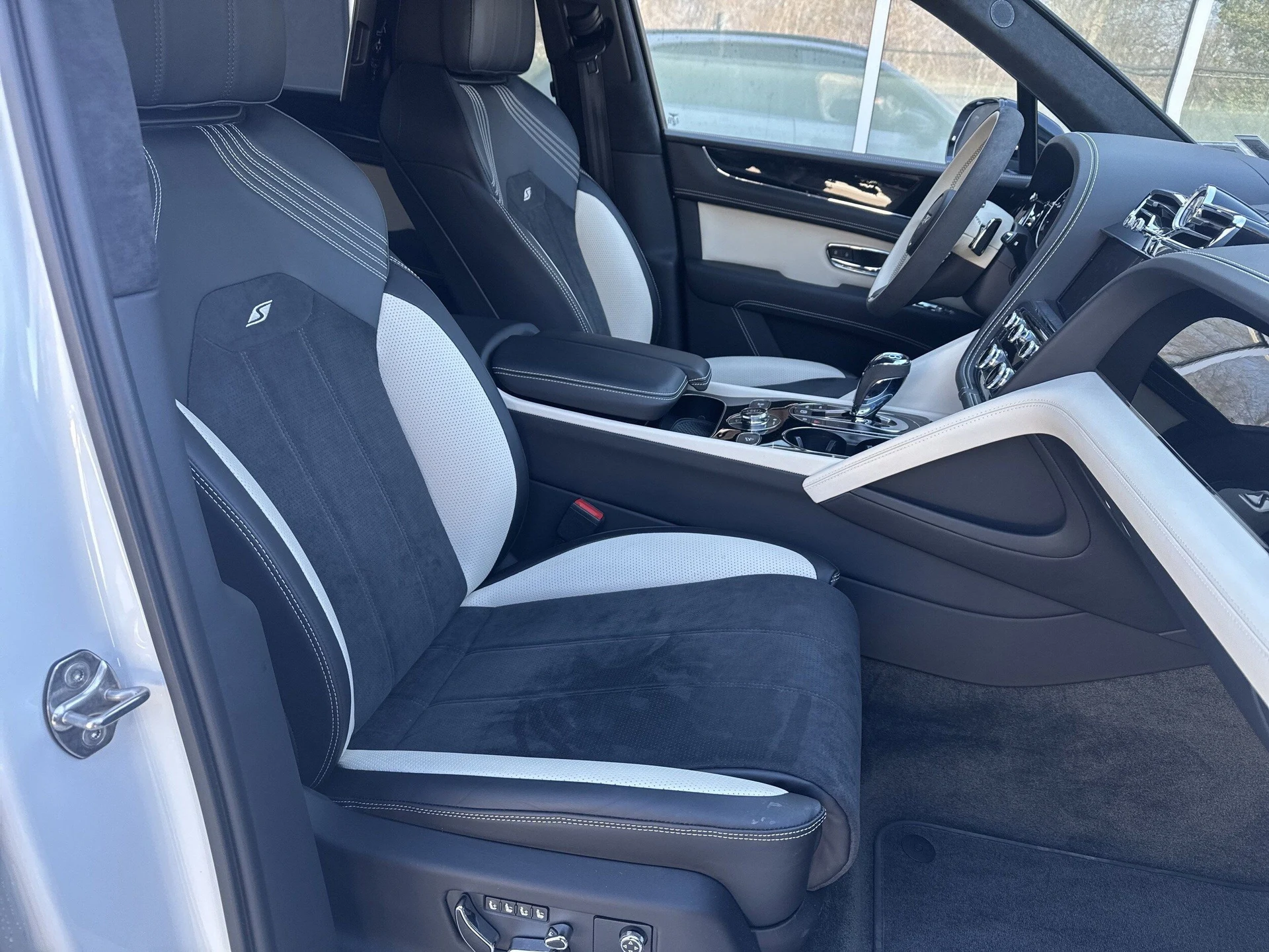 mph001_3796067905_f8a9f604285a402511d3b22532c8755bx_8608b59cf4