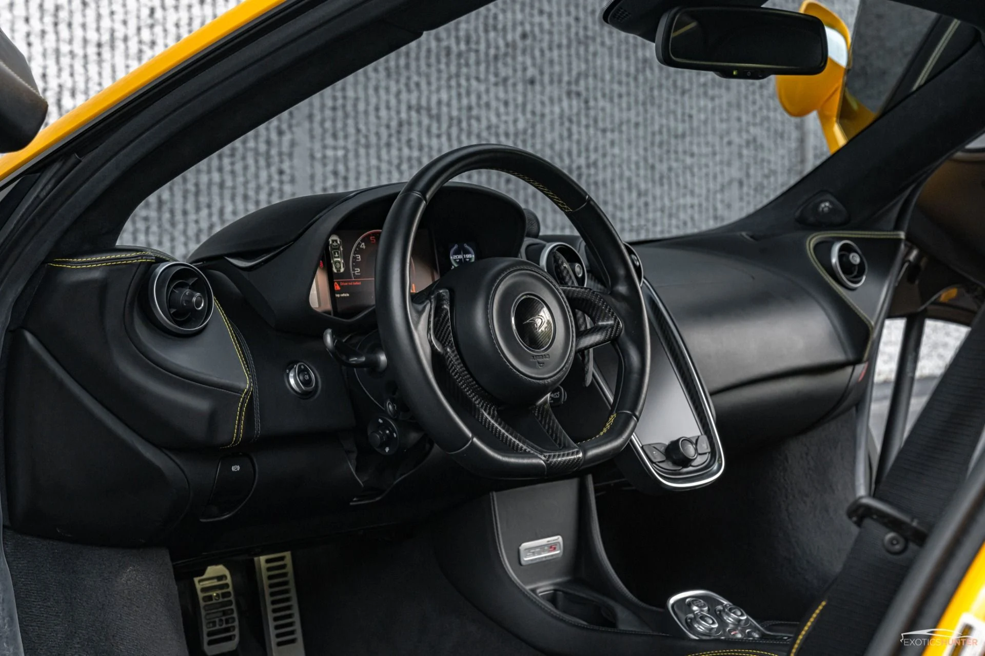mph001_3796584547_Used_2016_Mc_Laren_570_S_w_EVERY_Carbon_Exterior_Pack_Lux_Pack_Front_Lift_1754945163_c0bf79acef