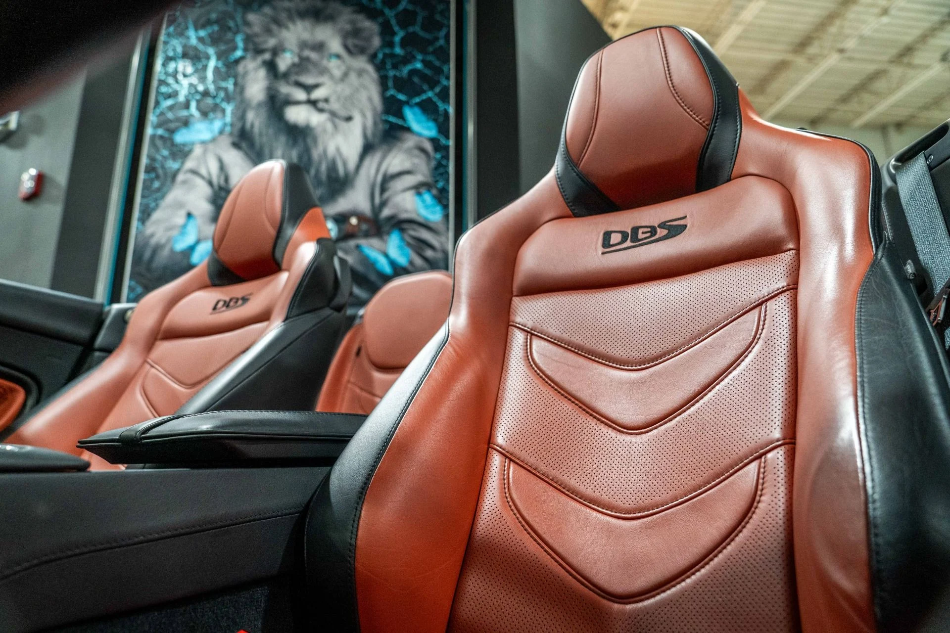 mph001_3818465136_Used_2020_Aston_Martin_DBS_Superleggera_1767994739_935fd632d4