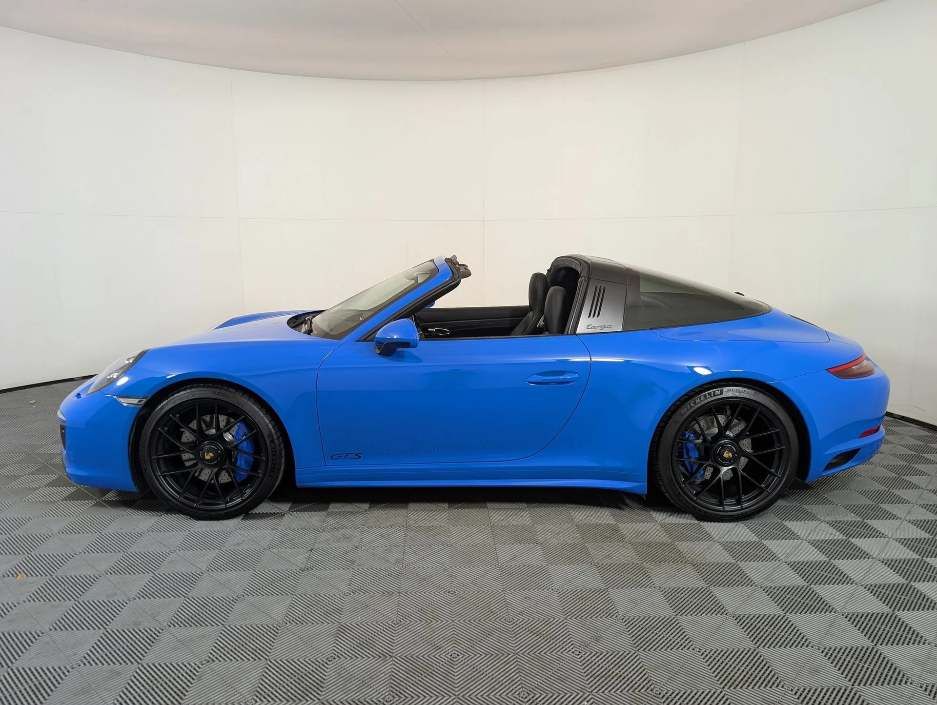 mph001_3819746402_952ea188fbd466fde3f92cc5f76b42fcx_131683e5b1