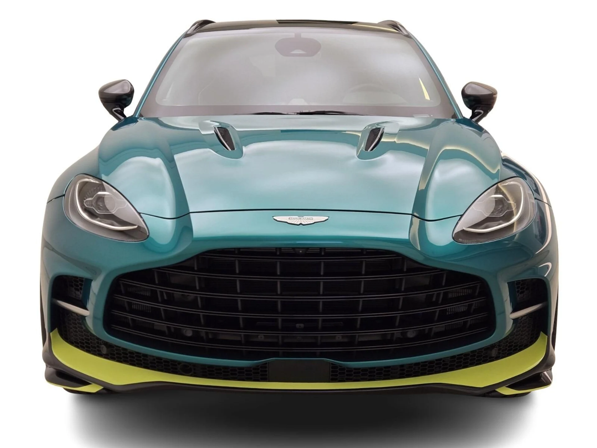 mph001_3821773756_New_2025_Aston_Martin_DBX_707_1753422030_2a20c1b9ae